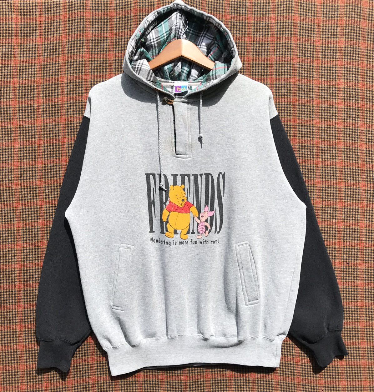Disney Vintage Winnie The Pooh & Piglet Disney Hoodie Sweatshirt Size US XL / EU 56 / 4 - 1 Thumbnail