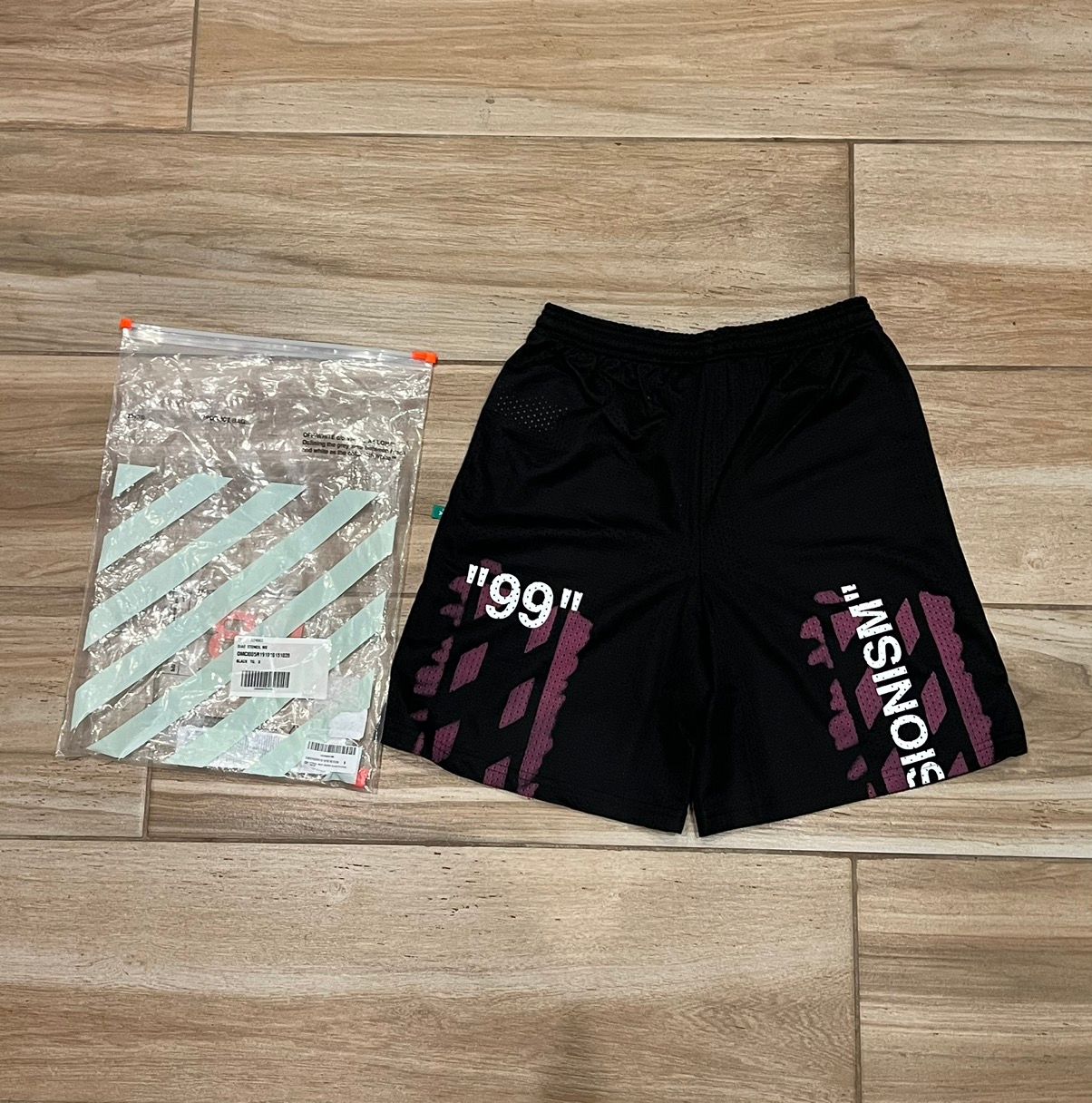 Pre-owned Off-white Impressionism Shorts Size S In Black