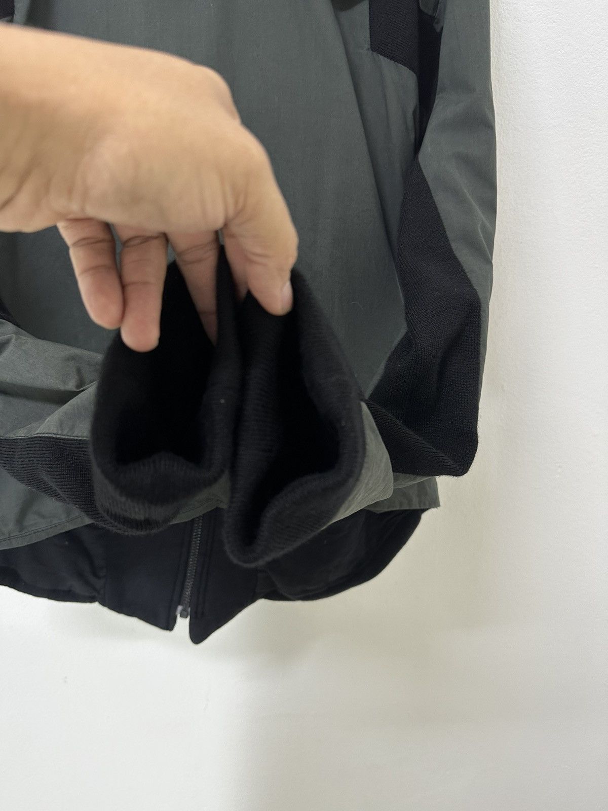 Helmut Lang Helmut lang Asymmetric Hybrid Jacket Design Two Way Jacket Size US XS / EU 42 / 0 - 8 Thumbnail
