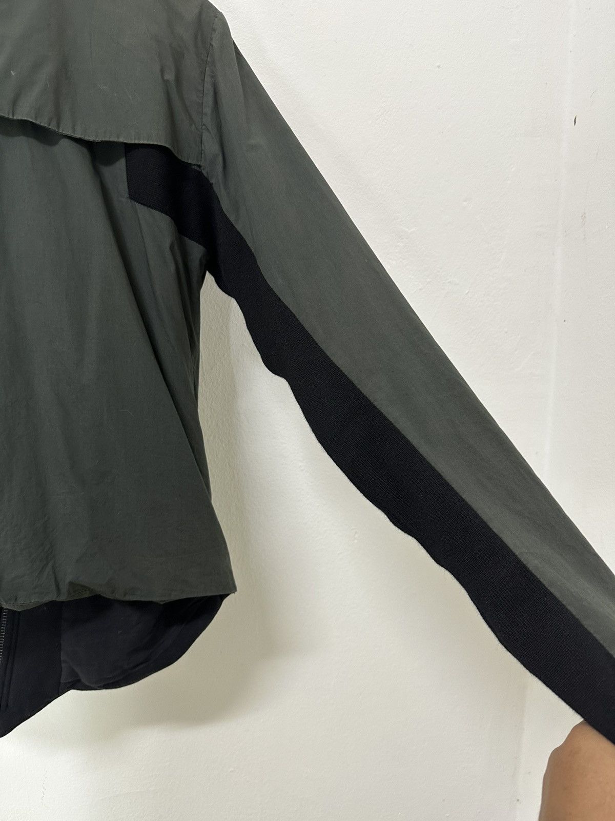 Helmut Lang Helmut lang Asymmetric Hybrid Jacket Design Two Way Jacket Size US XS / EU 42 / 0 - 9 Thumbnail