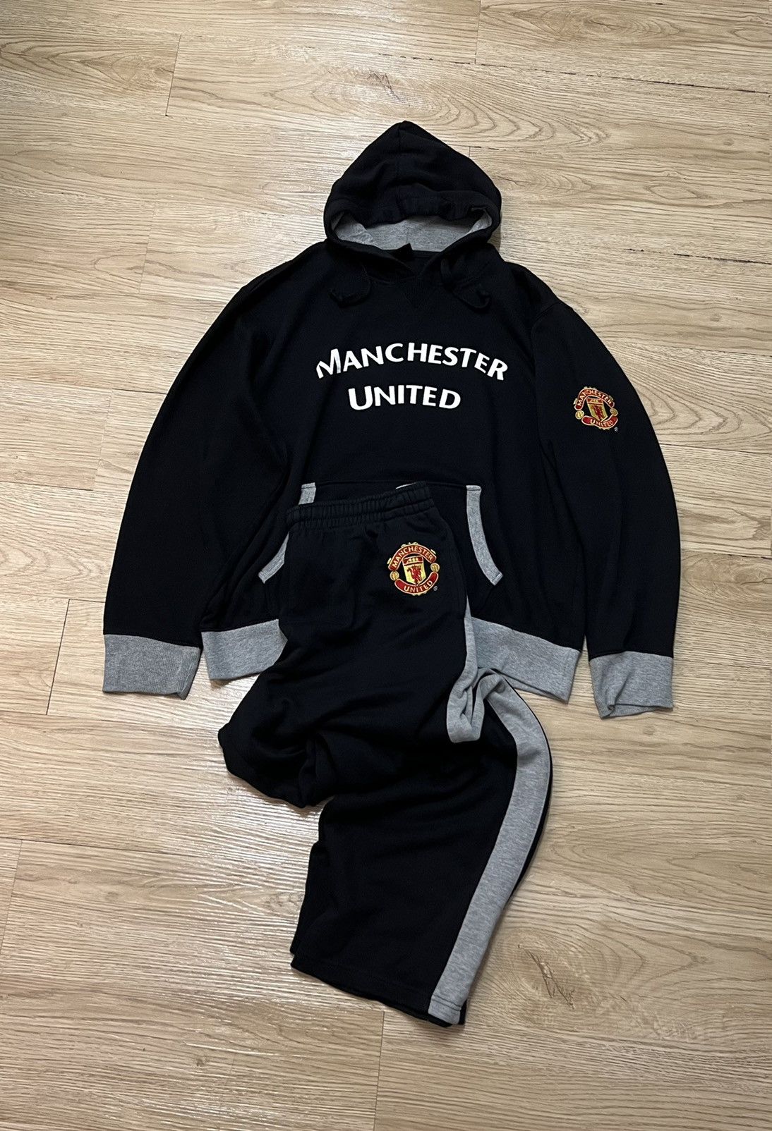 Other Manchester United Jogger Set Size US L / EU 52-54 / 3 - 3 Thumbnail