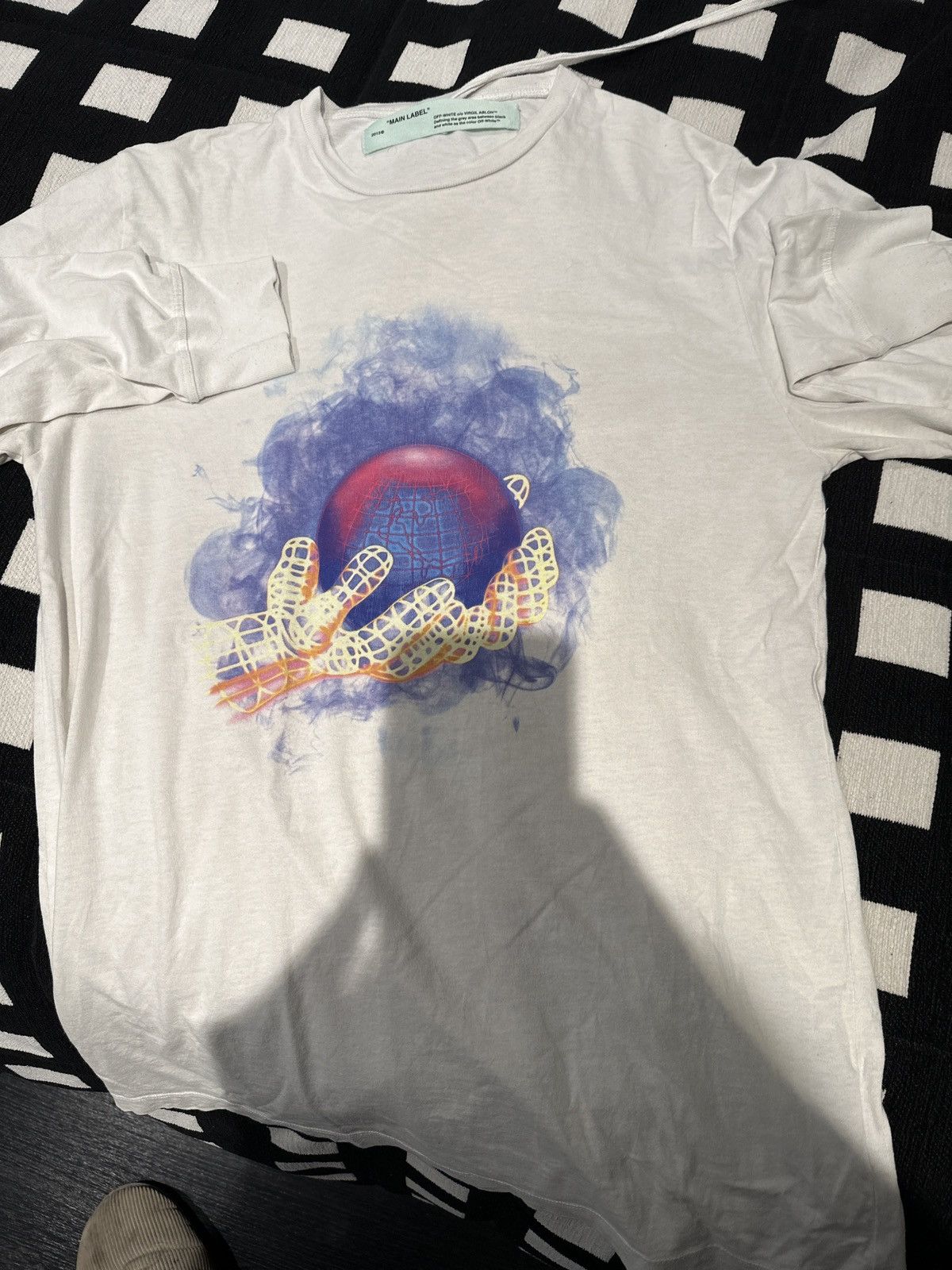 Off White Hands and Planet Long-sleeve Shirt. Size L