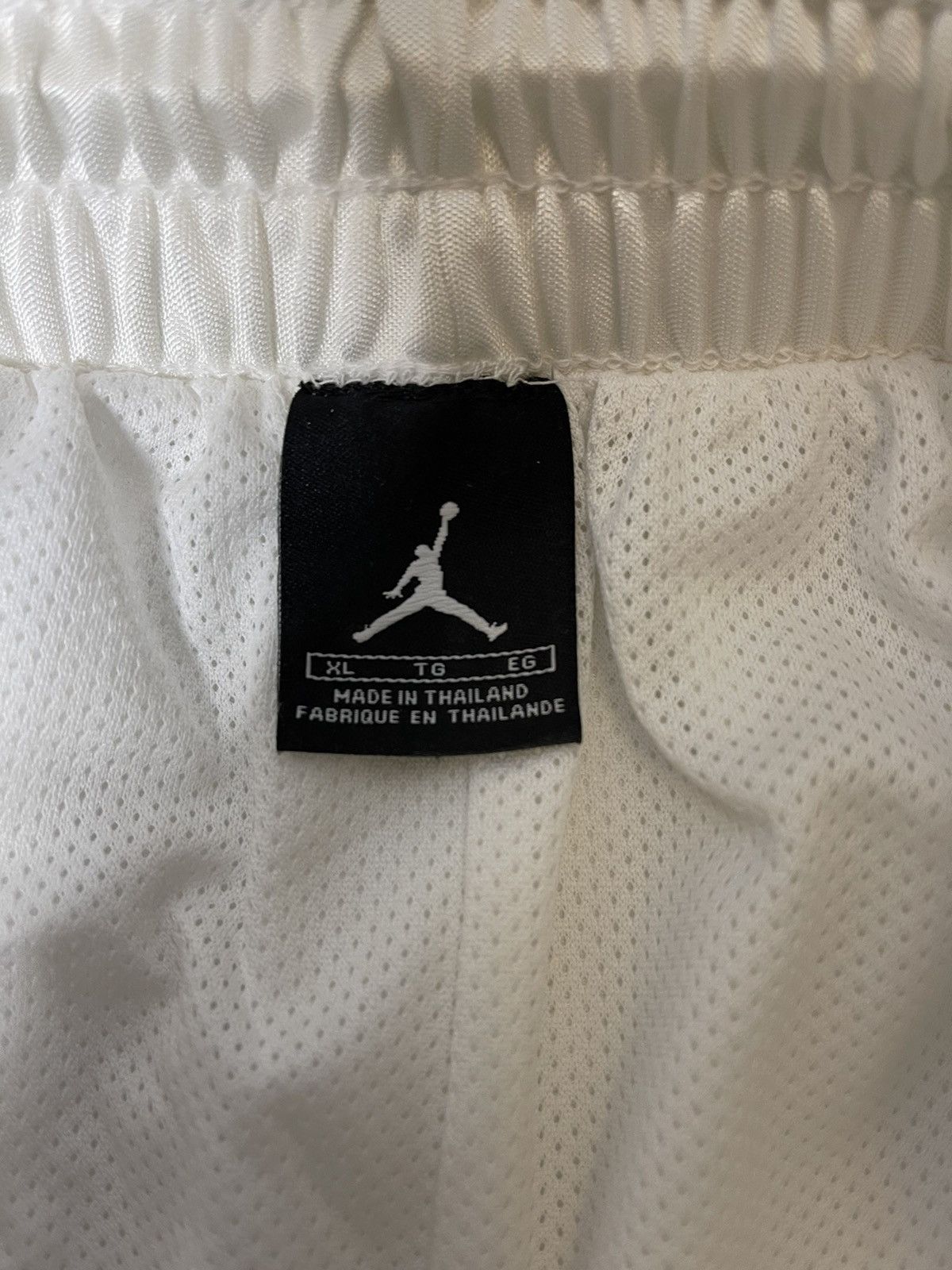Jordan Brand Huf Nike sb vans shorts yeezy supreme jordan kith off white Size US 40 / EU 56 - 5 Thumbnail