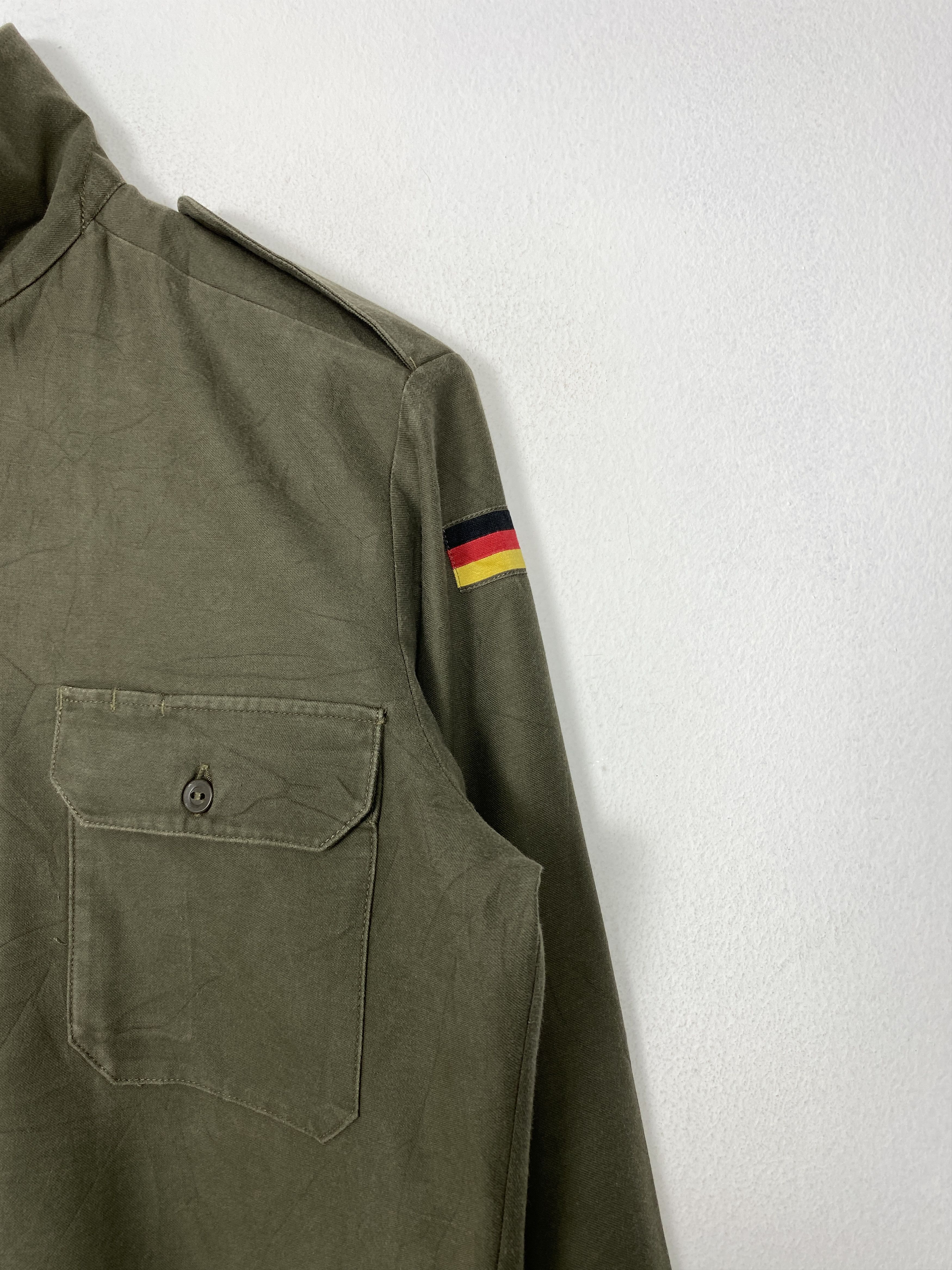 Vintage Vintage Wahler Military Button Up Jacket J1526 Size US S / EU 44-46 / 1 - 3 Thumbnail