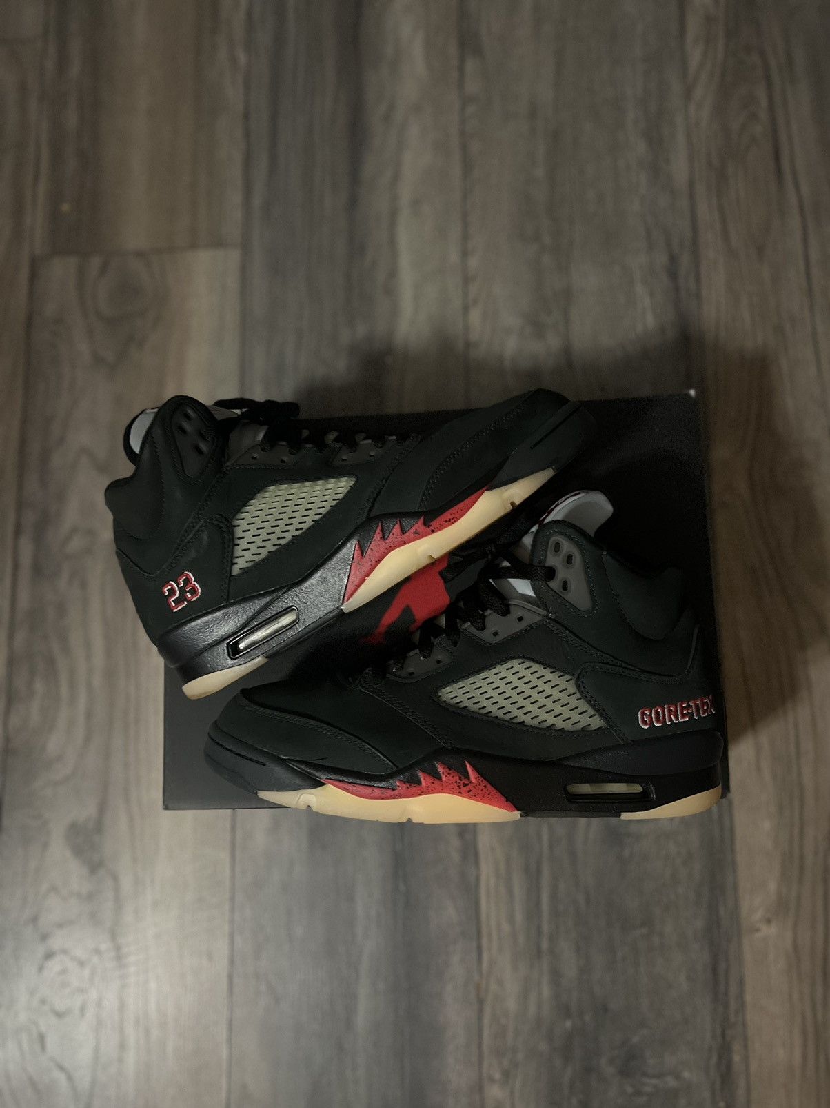 Nike Nike Air Jordan 5 Gore-Tex ‘Off Noir’ Size US 9.5 / EU 42-43 - 1 Thumbnail