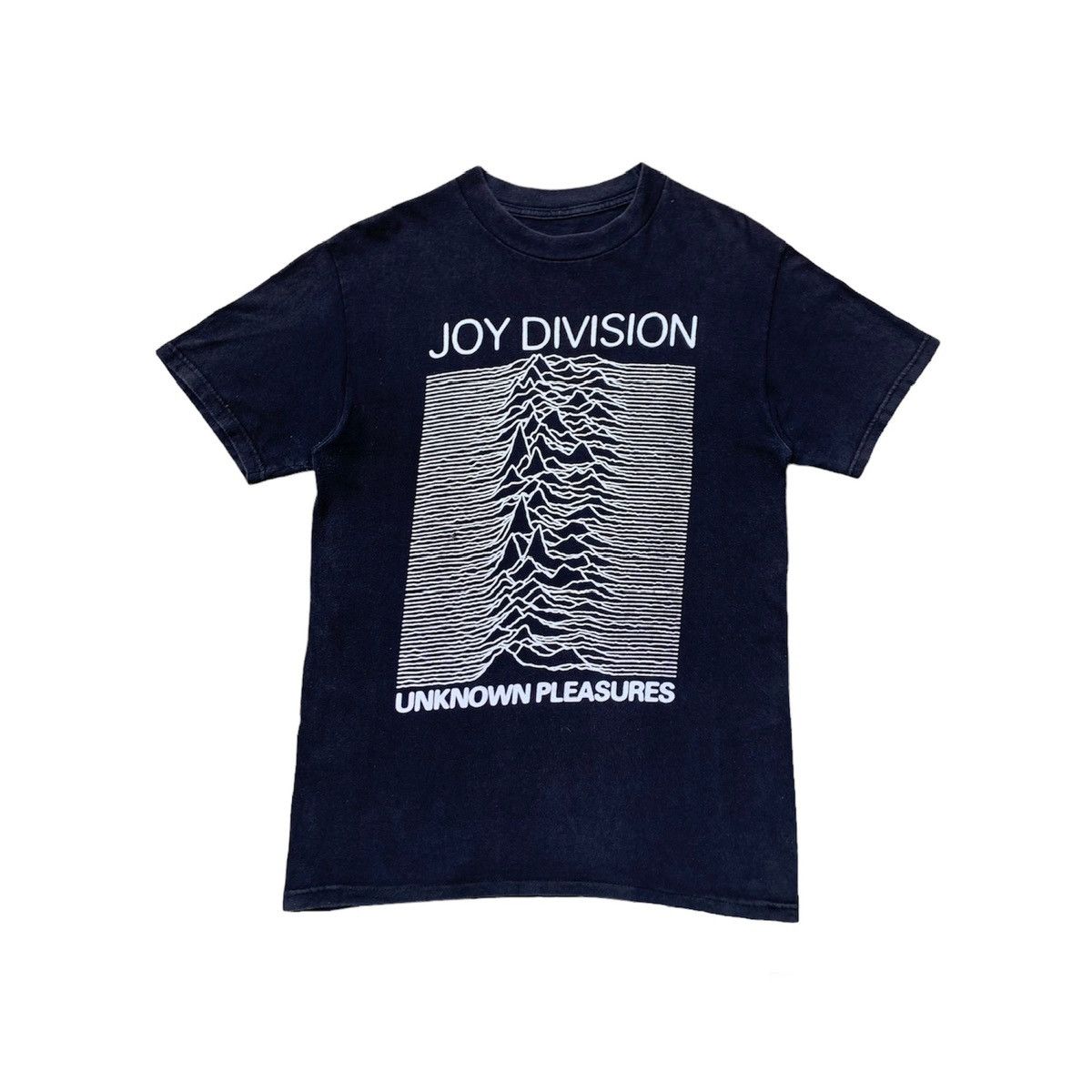 image of Band Tees x Rock Band Vintage Joy Division Unknown Pleasure Tshirts in Faded Black (Size Medium)