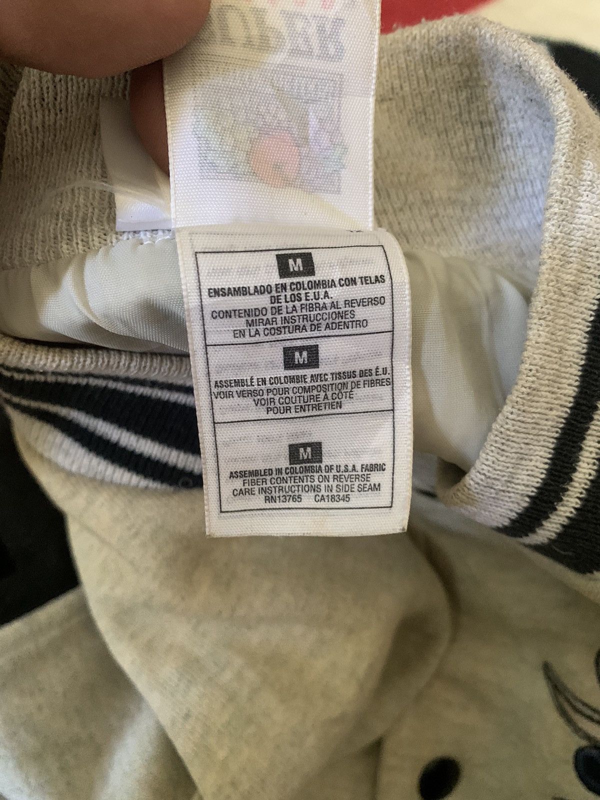 Fruit Of The Loom VINTAGE 1999 LOONEY TUNES X NEW YORK YANKEES VARSITY JACKET Size US M / EU 48-50 / 2 - 9 Thumbnail