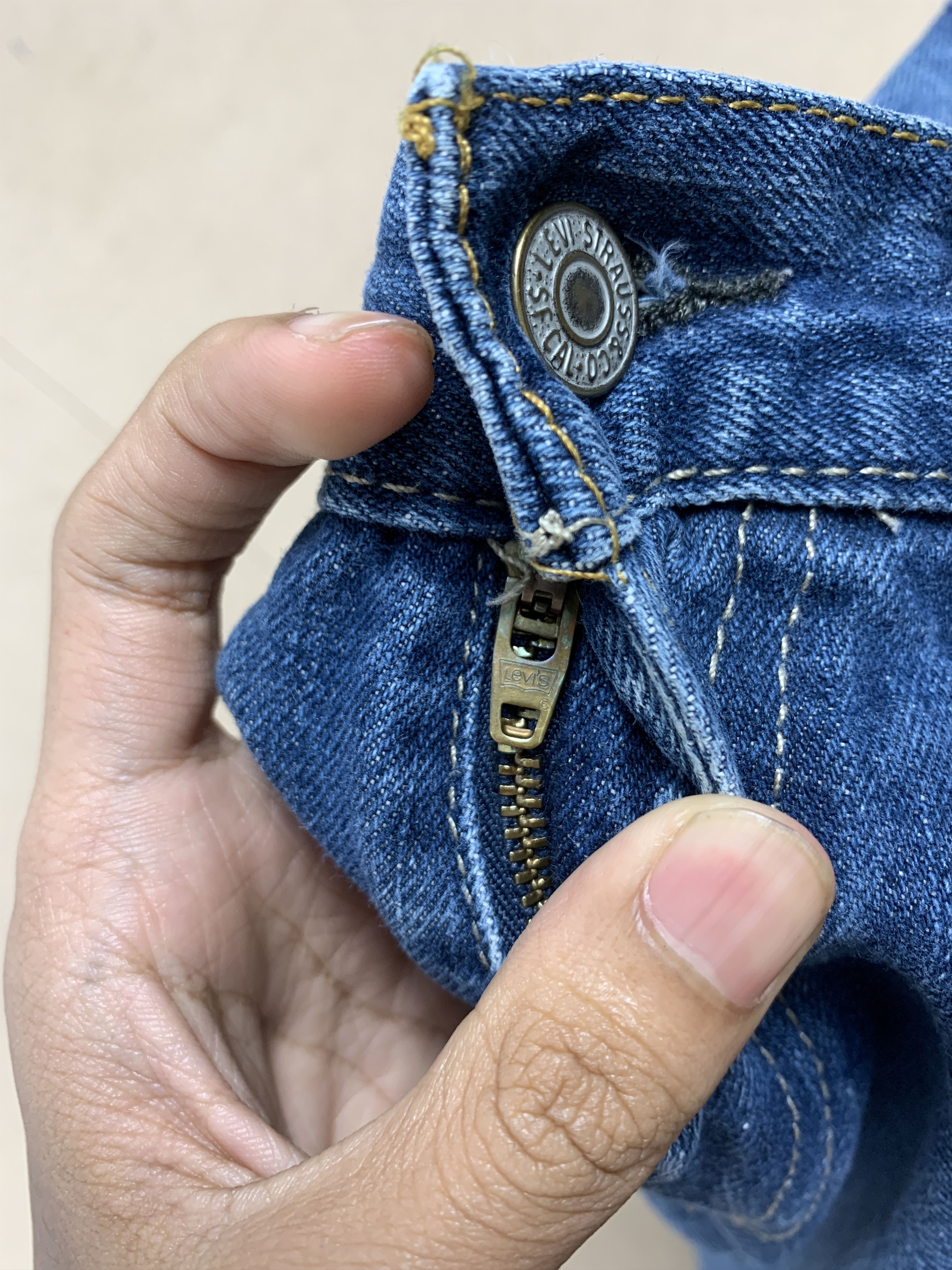 Levi's Vintage LEVI'S 514 Straight Cut Faded jeans Size US 28 / EU 44 - 16 Thumbnail