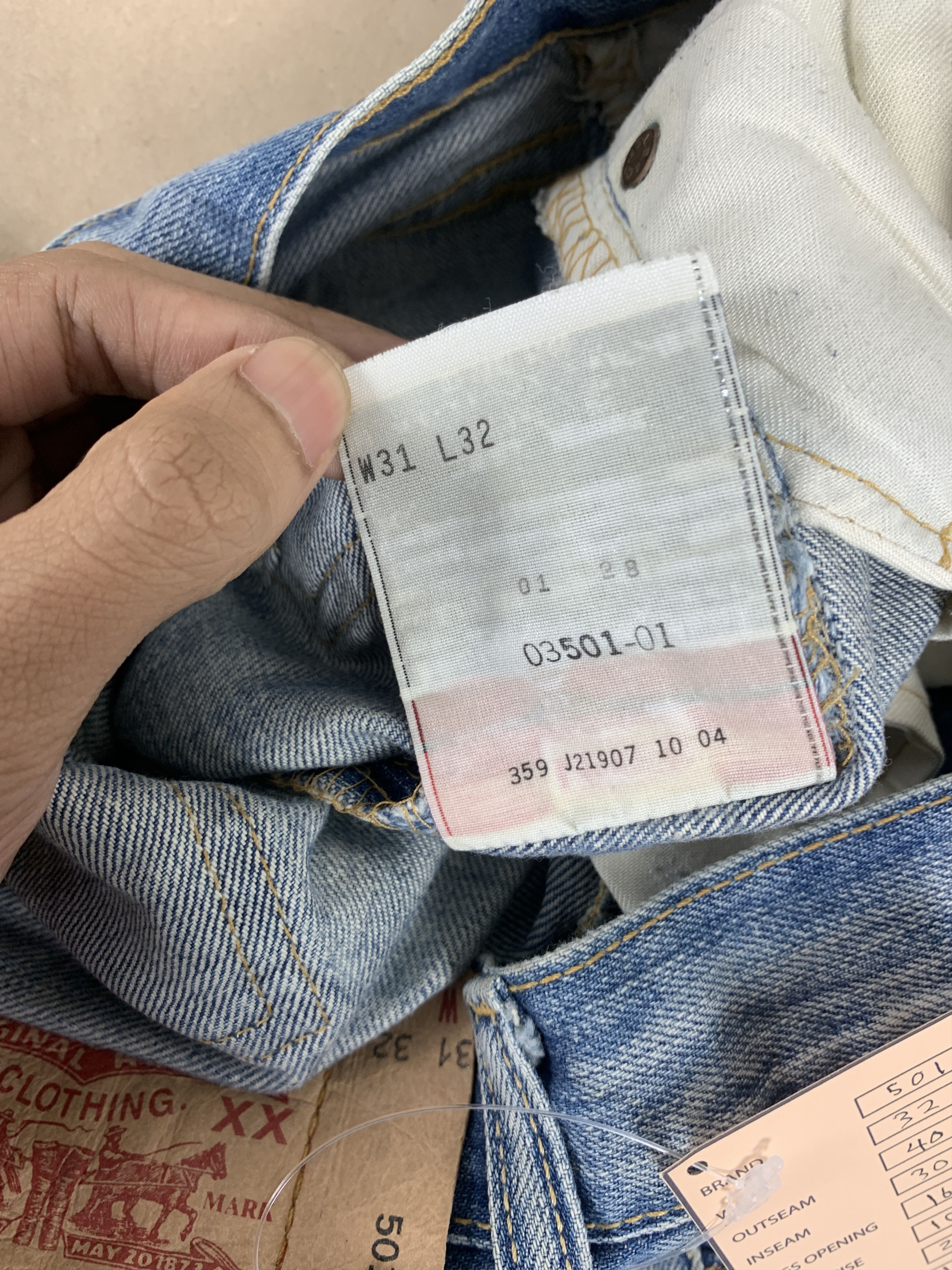 Levi's Vintage 90s LEVI'S 501 Faded Straight Jeans P0065 Size US 32 / EU 48 - 15 Thumbnail
