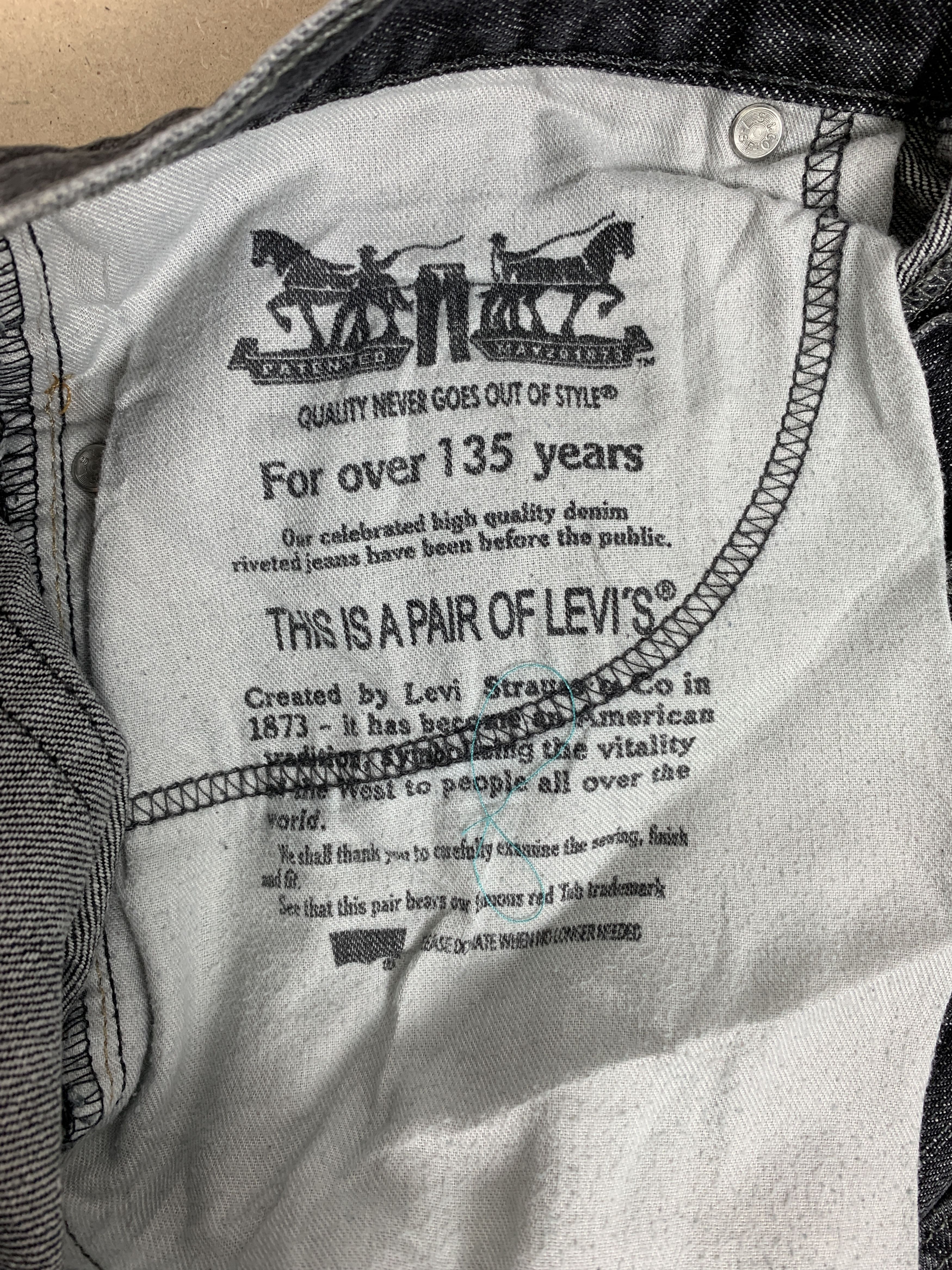 Levi's × Vintage Vintage LEVI's 514 Distressed Faded Straight Cut Black Jeans Size US 36 / EU 52 - 11 Thumbnail