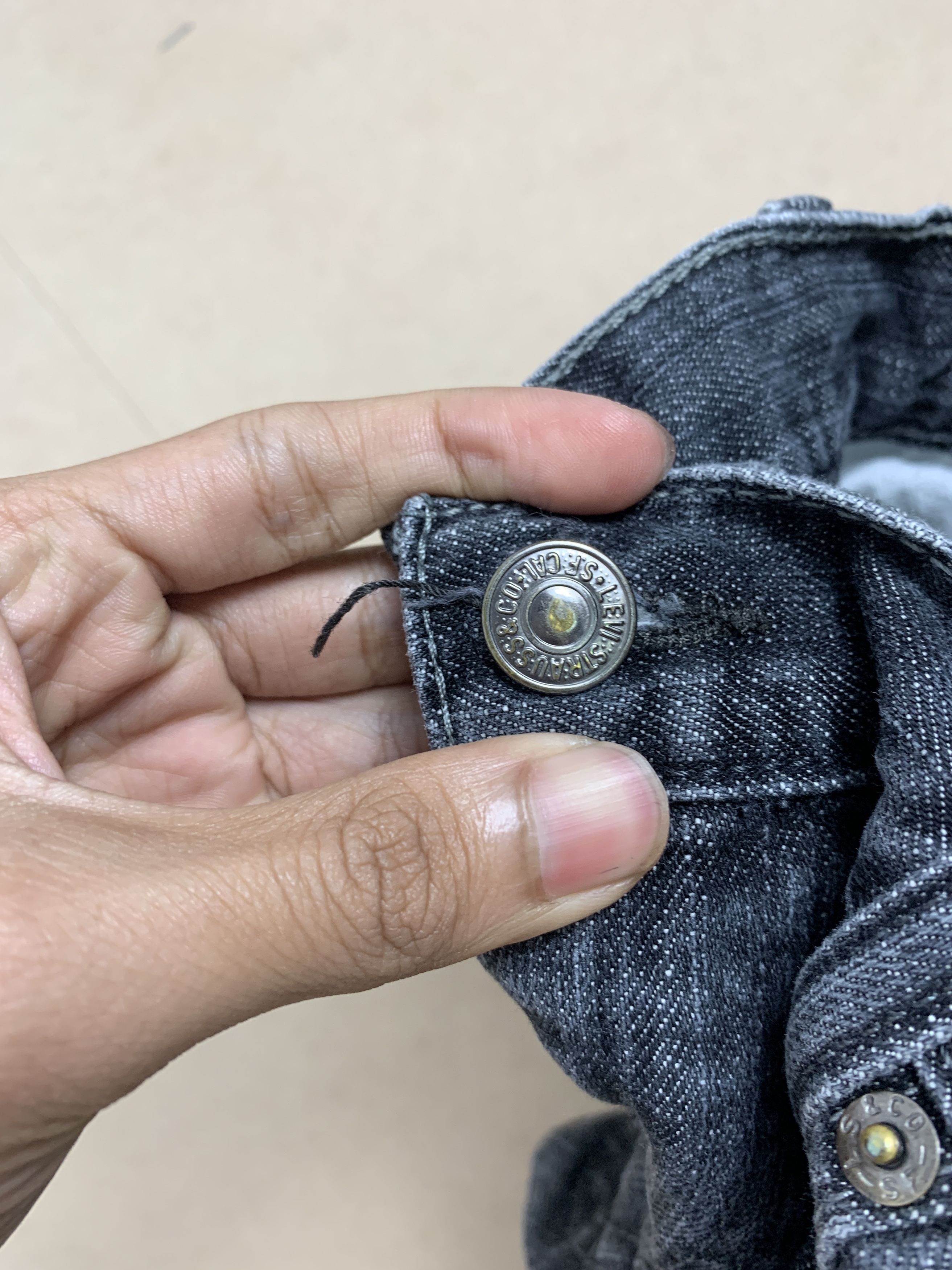 Levi's × Vintage Vintage LEVI's 514 Distressed Faded Straight Cut Black Jeans Size US 36 / EU 52 - 16 Thumbnail