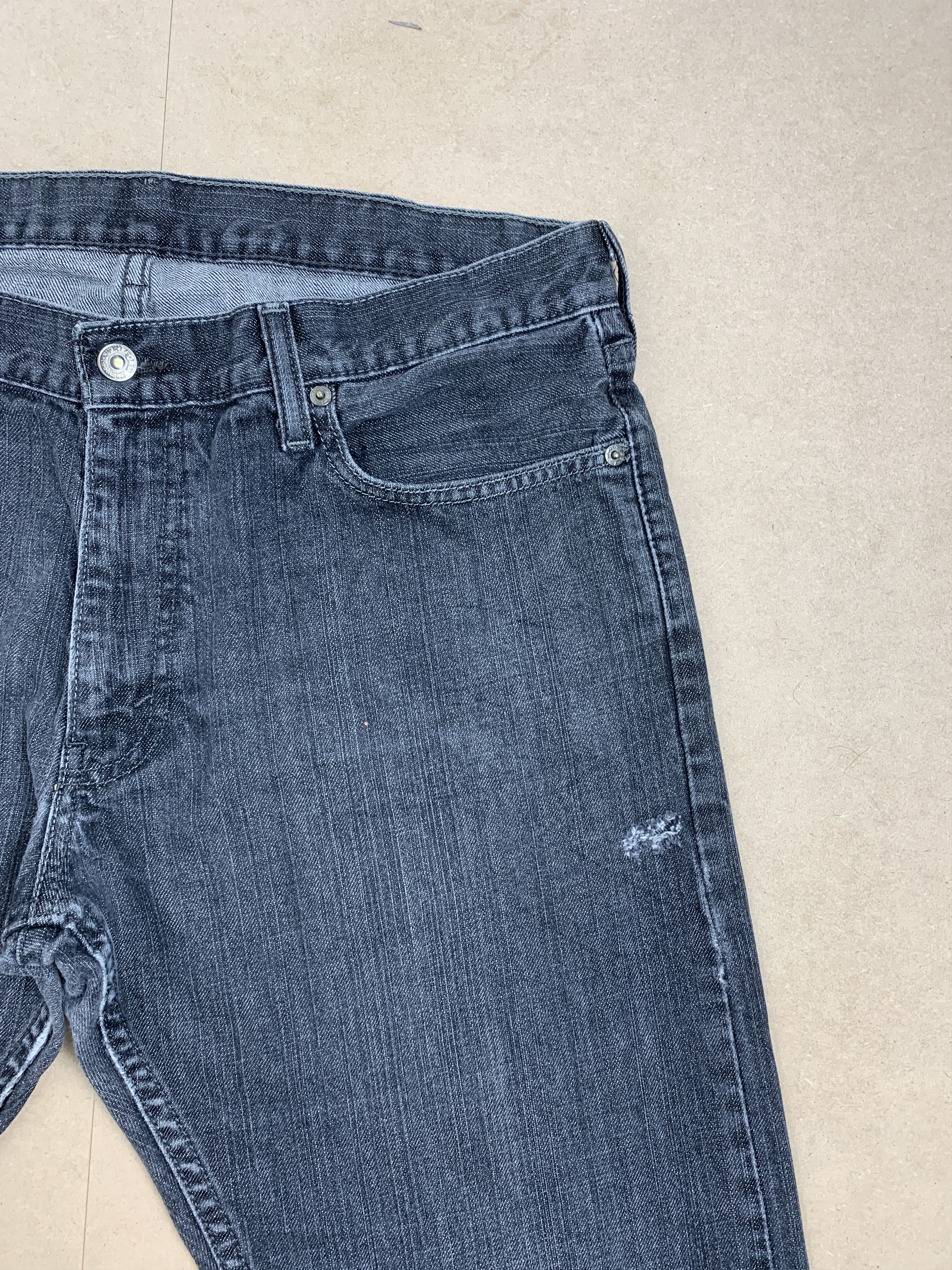 Levi's × Vintage Vintage LEVI's 514 Distressed Faded Straight Cut Black Jeans Size US 36 / EU 52 - 5 Thumbnail
