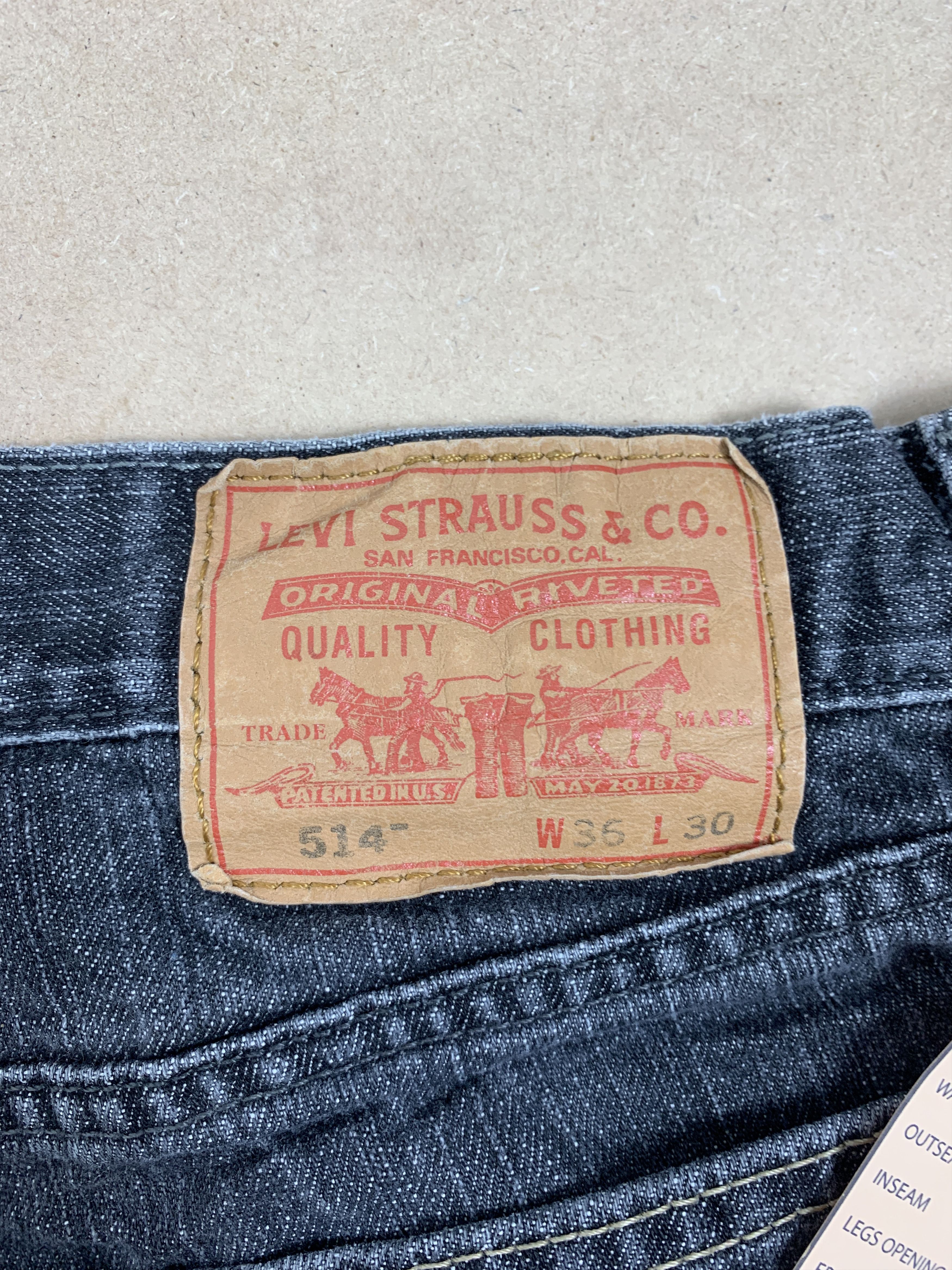 Levi's × Vintage Vintage LEVI's 514 Distressed Faded Straight Cut Black Jeans Size US 36 / EU 52 - 9 Thumbnail