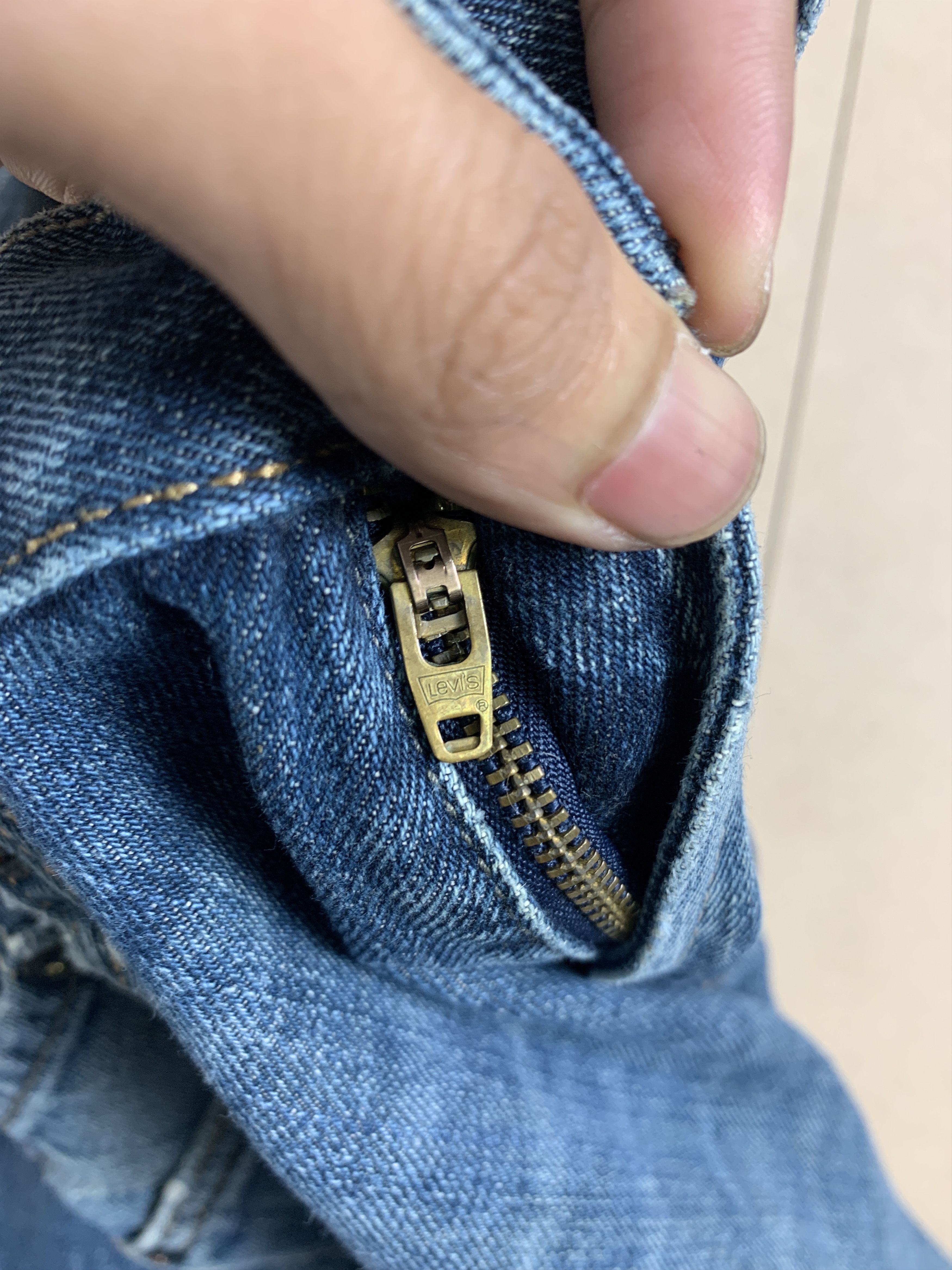 Levi's × Vintage Vintage LEVI'S 514 Distressed Faded Straight Cut Jeans Size US 32 / EU 48 - 19 Thumbnail