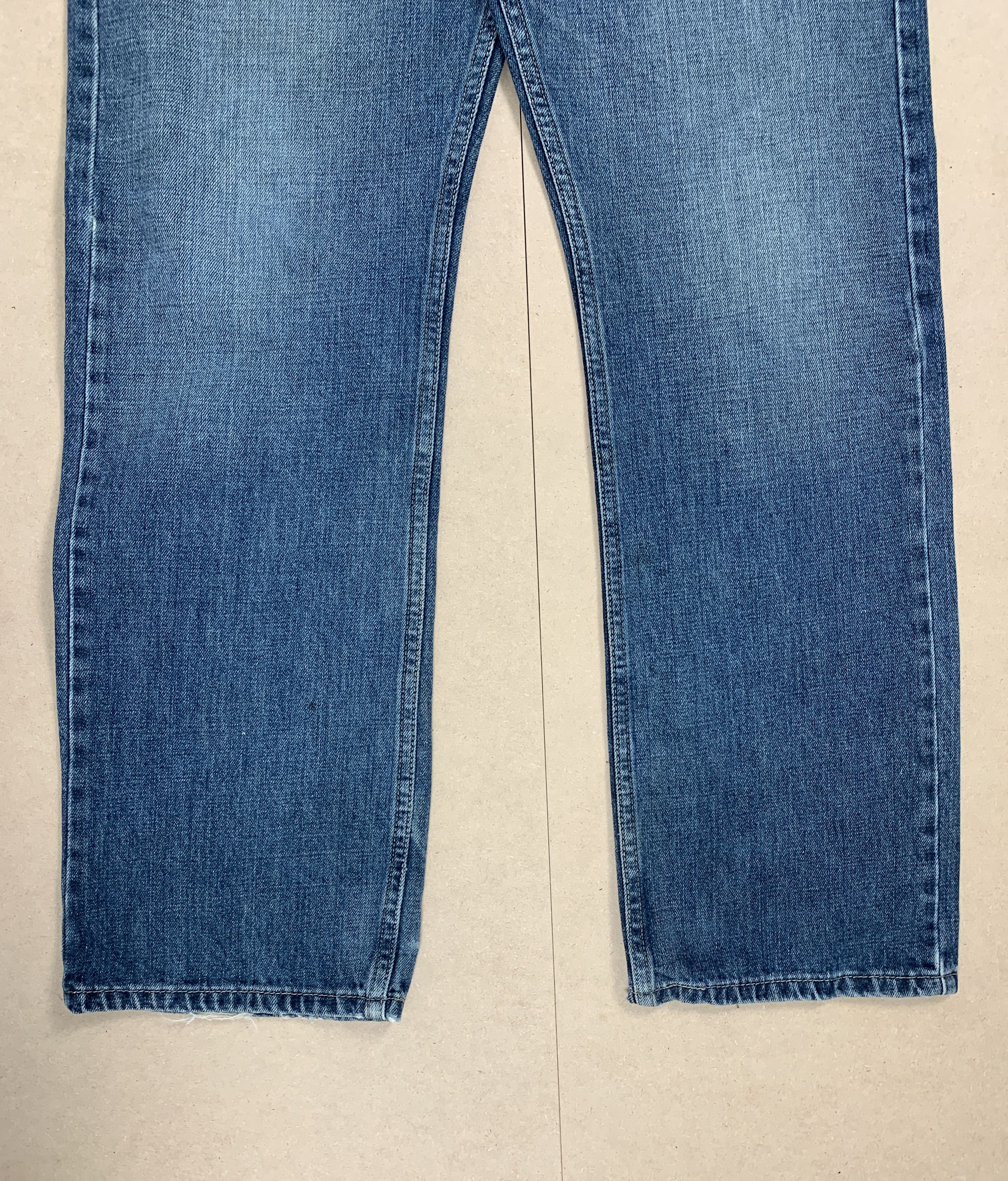 Levi's × Vintage Vintage LEVI'S 514 Distressed Faded Straight Cut Jeans Size US 32 / EU 48 - 4 Thumbnail
