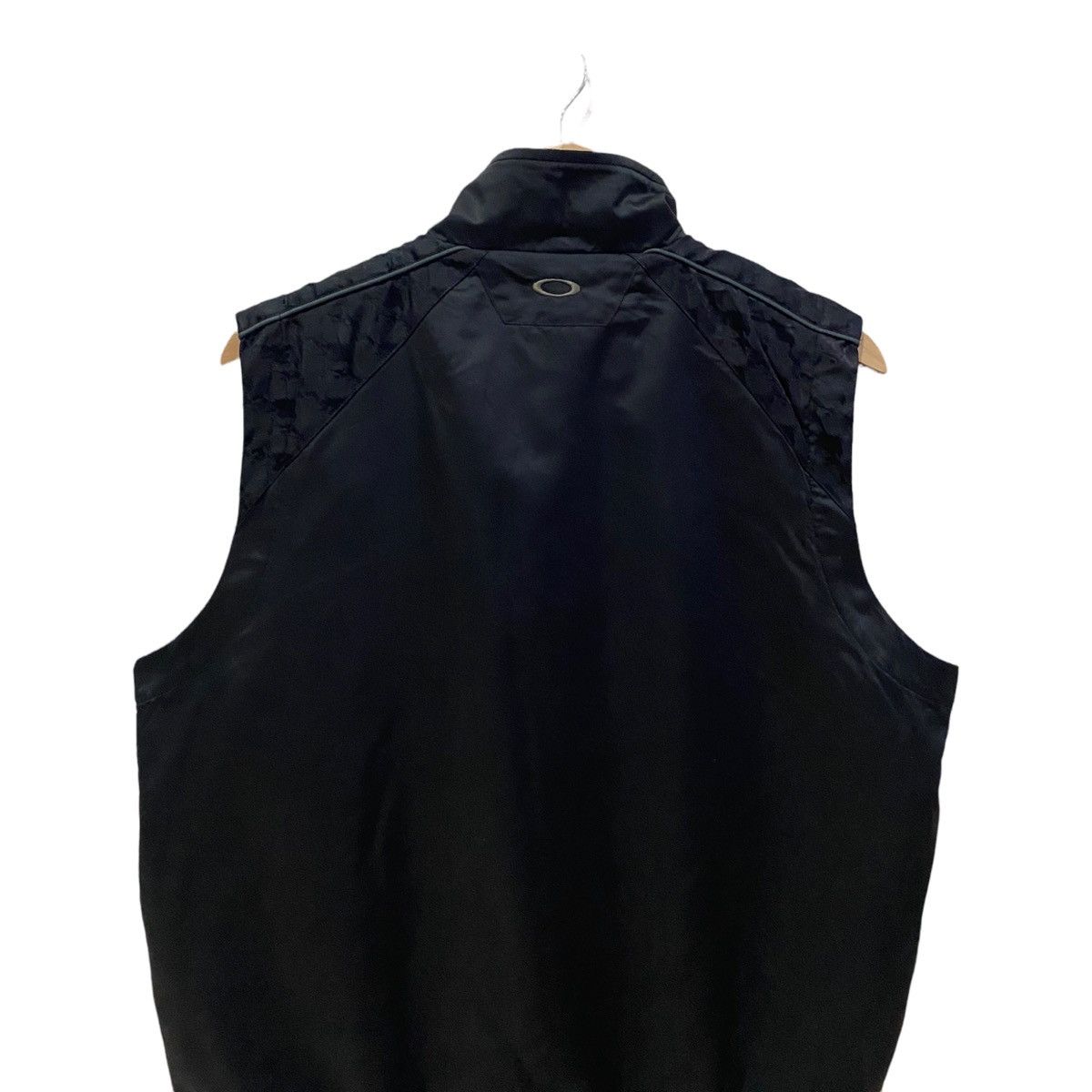 Oakley RARE🔥OAKLEY NICE DESIGN TANK TOP SLEEVELESS JACKET Size US M / EU 48-50 / 2 - 7 Thumbnail