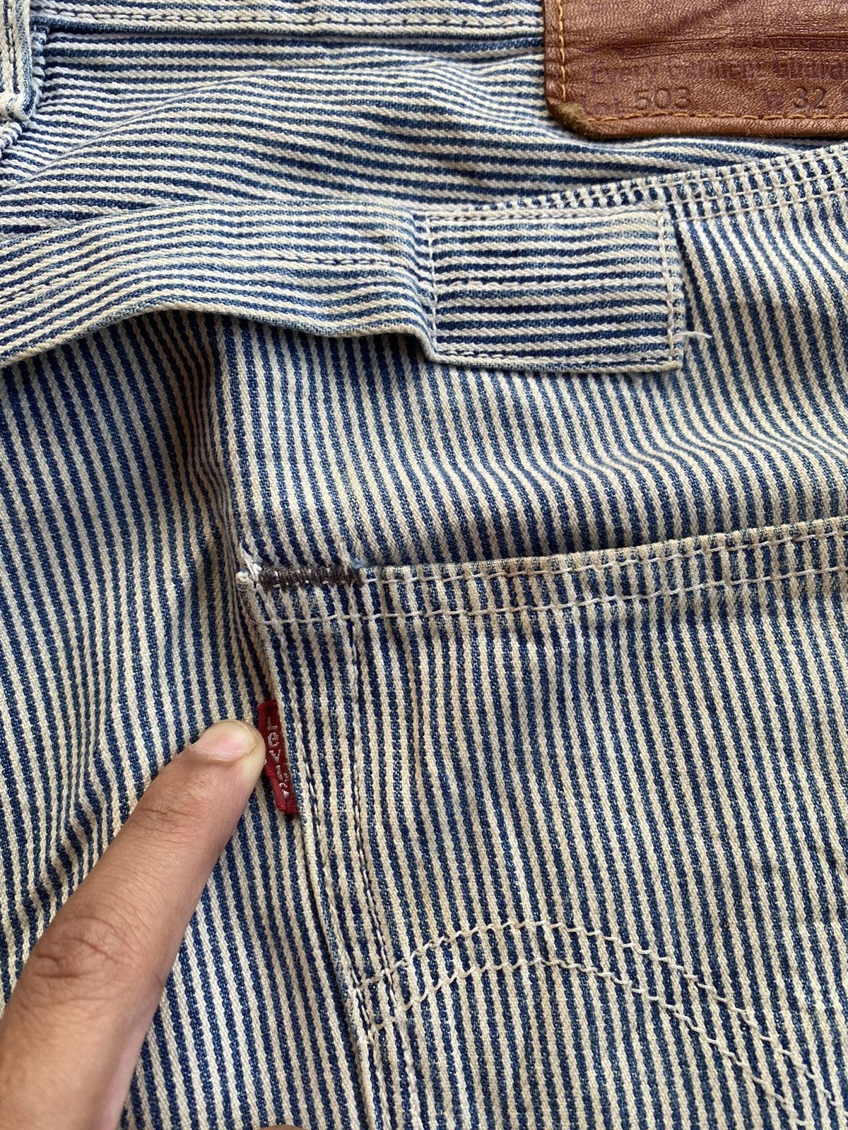 Levi's VINTAGE LEVIS 503 BUCKLE BACK HICKORY STRIPE SHORT-PANTS Size US 34 / EU 50 - 9 Thumbnail