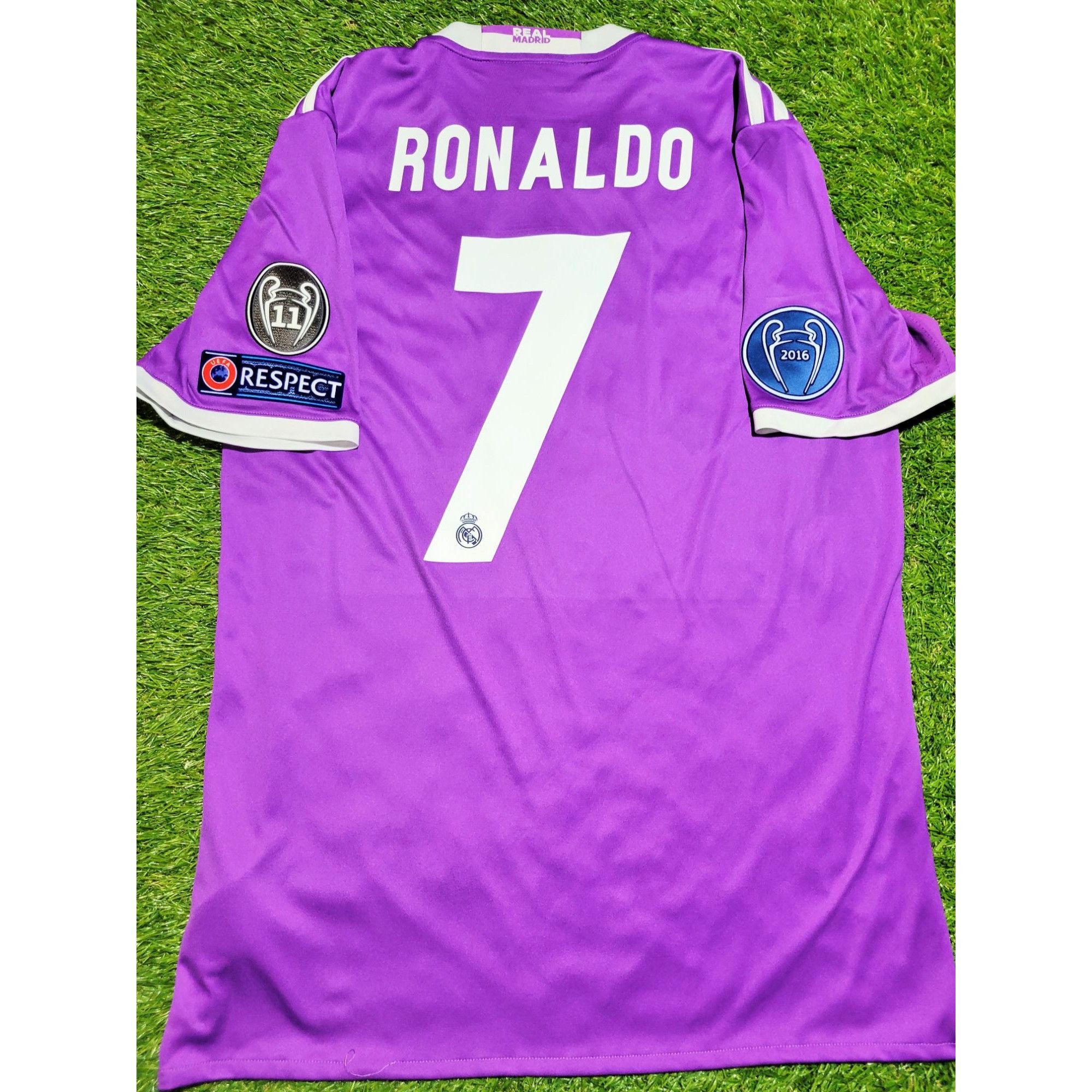 16/17 Real Madrid Ronaldo #7 2024 UCL Final Away Jersey Soccer Adidas