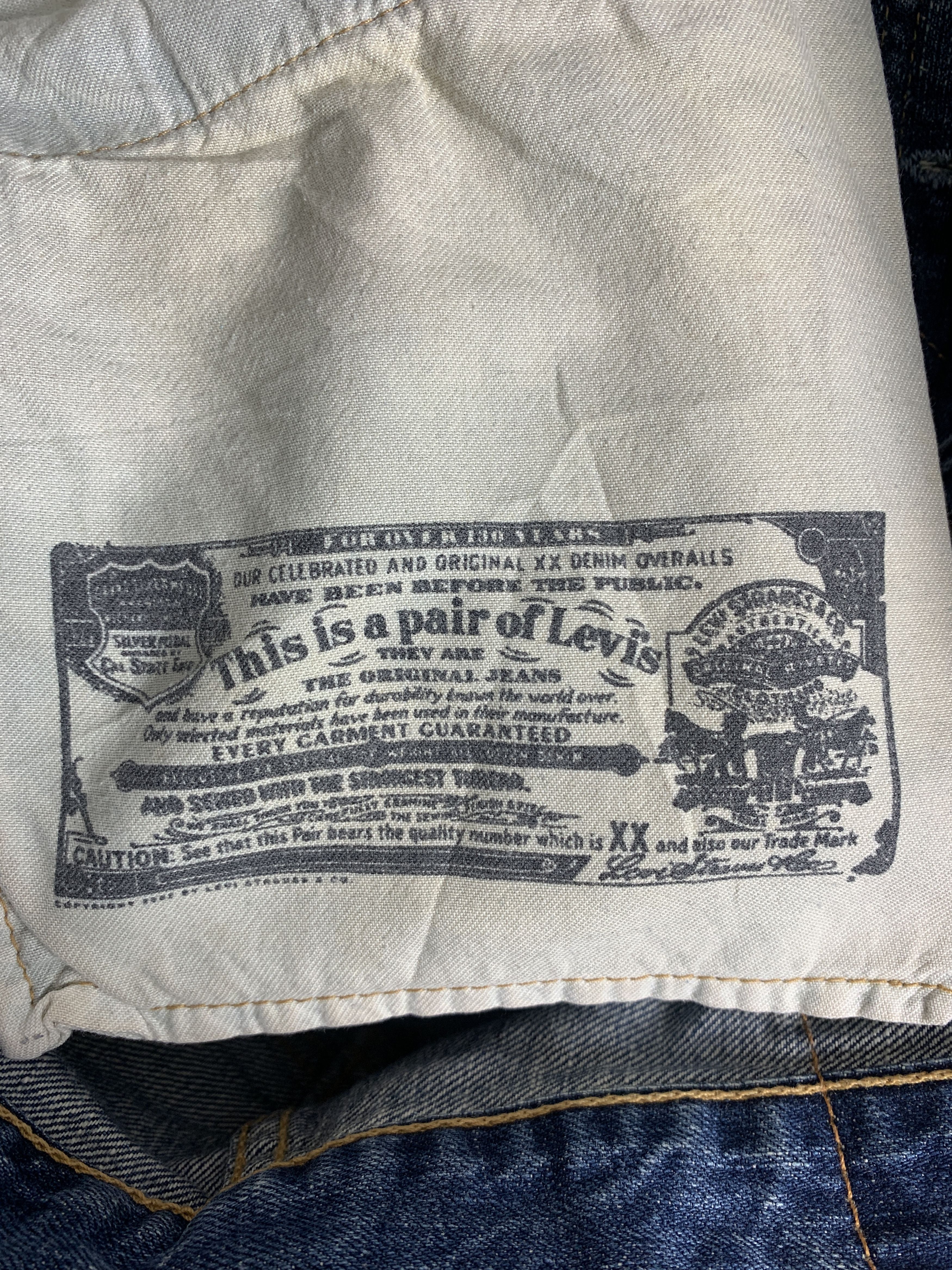 Levi's Vintage LEVI'S 501 Distressed Faded Mid Wash Jeans P0061 Size US 31 - 13 Thumbnail