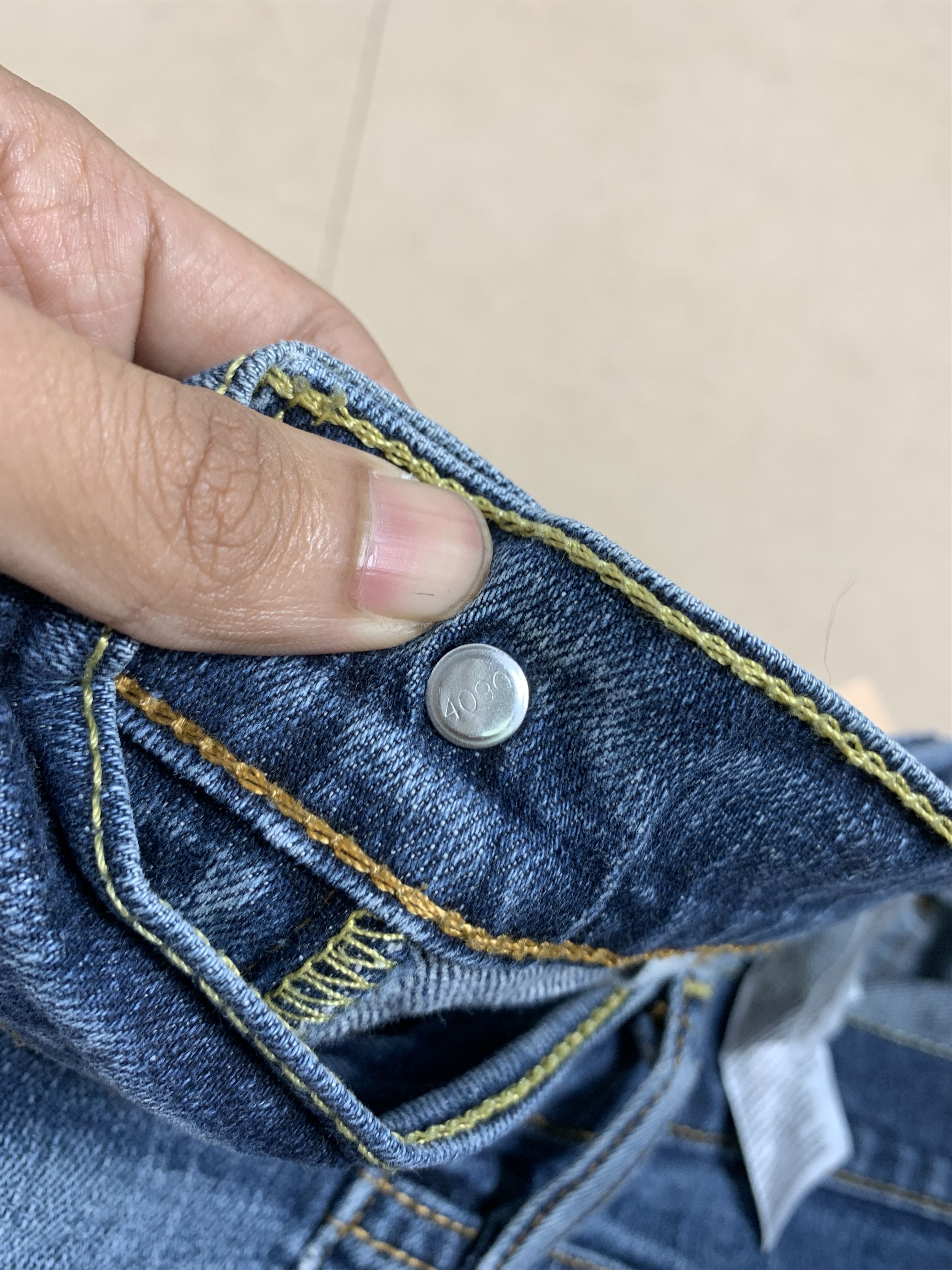 Levi's × Vintage Vintage LEVI'S 541 Distressed Faded Patch Mid Wash Jeans Size US 32 / EU 48 - 21 Thumbnail