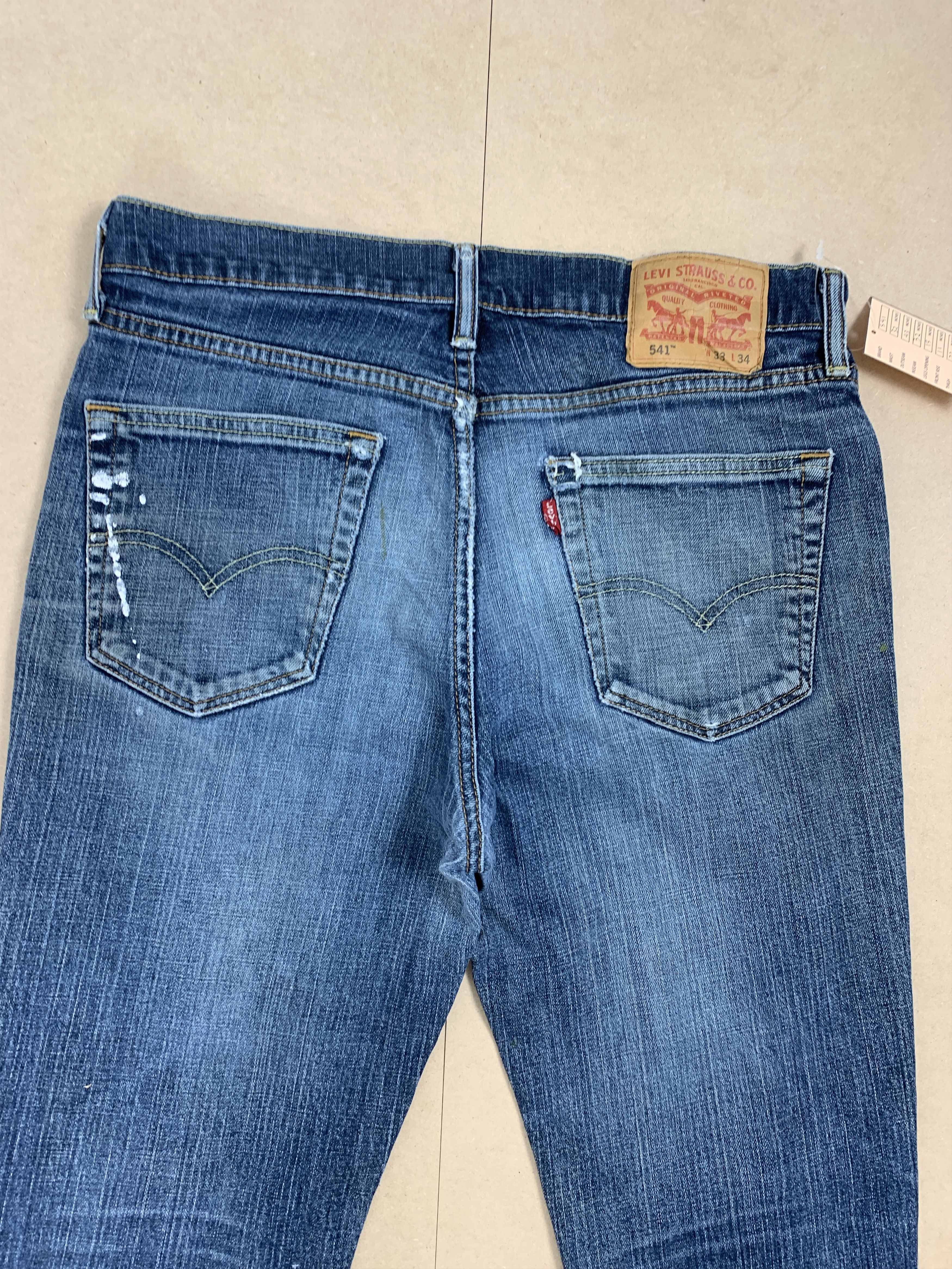 Levi's × Vintage Vintage LEVI'S 541 Distressed Faded Patch Mid Wash Jeans Size US 32 / EU 48 - 9 Thumbnail