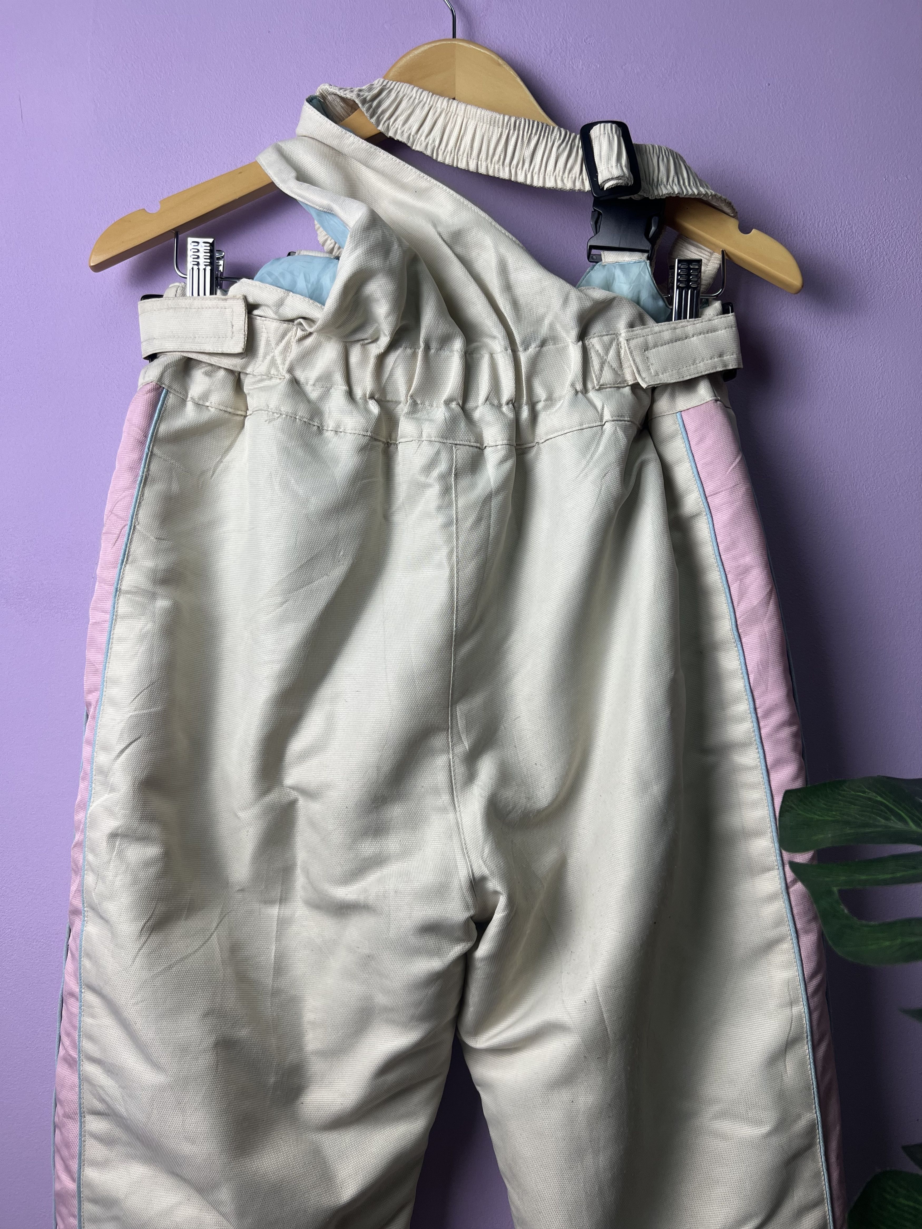 Anime 🔥Vintage Rare Hello Kitty Skiwear Overalls Size US 32 / EU 48 - 13 Thumbnail