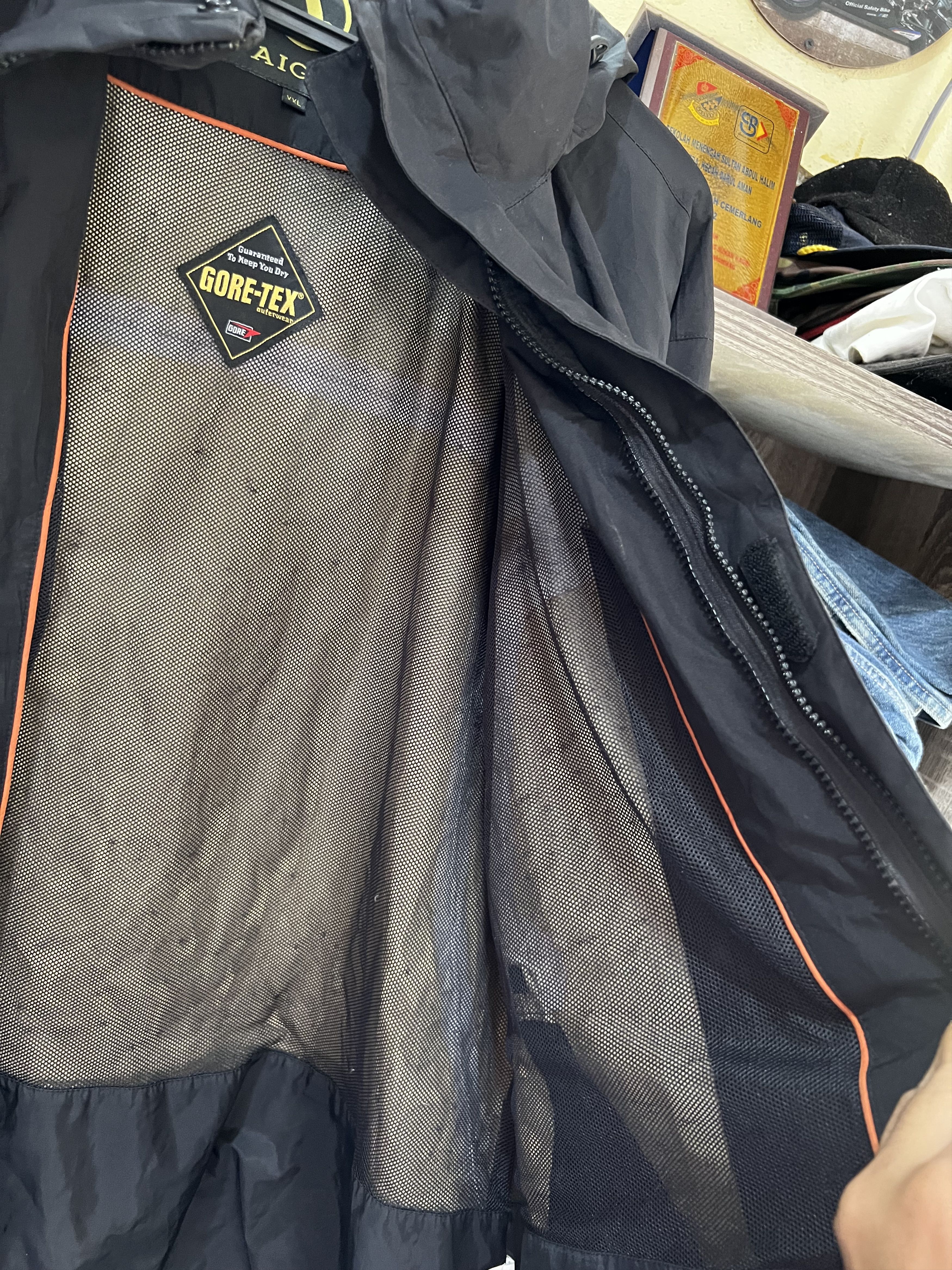 Aigle 🔥Aigle Goretex Black Zipper Windbreaker Size US XL / EU 56 / 4 - 12 Thumbnail