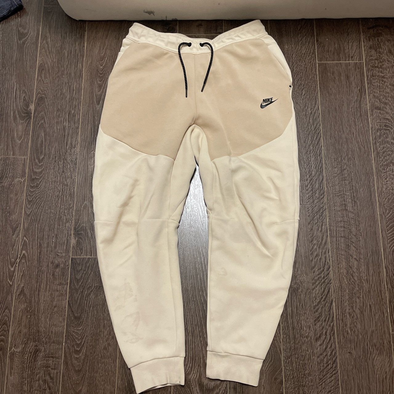 Nike RARE Nike Tech Pants | Grailed