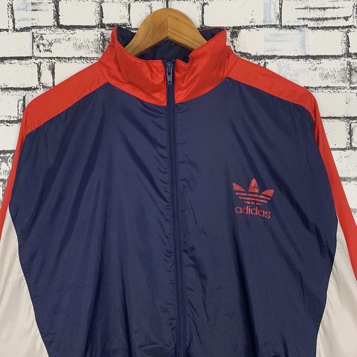 Vintage Vintage Adidas Light Jacket Size US L / EU 52-54 / 3 - 2 Thumbnail