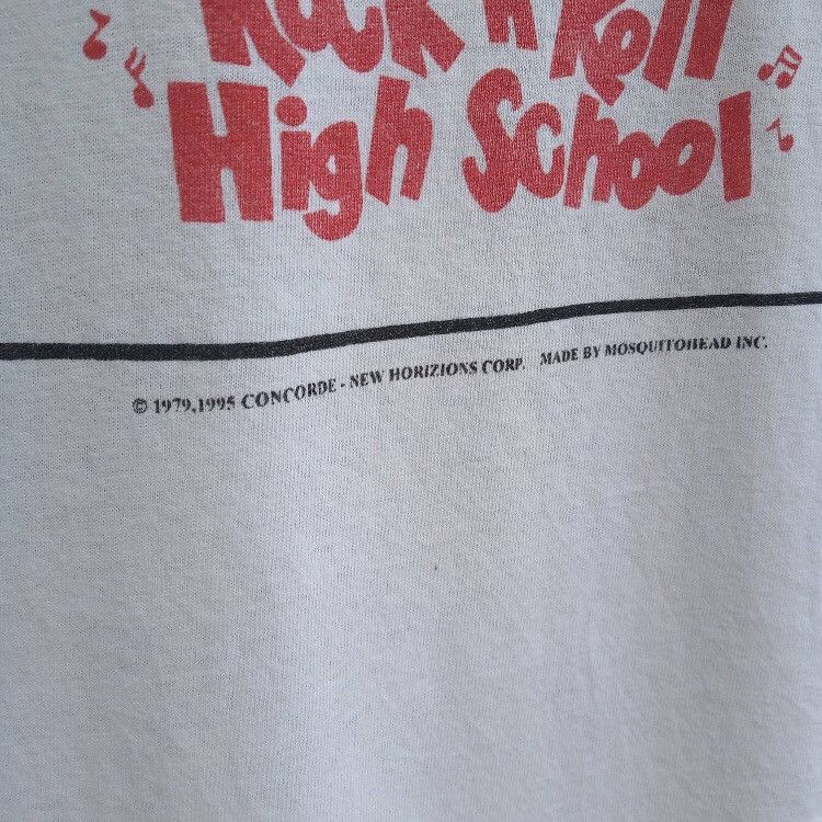 Band Tees Vintage Ramones Band Punk Rock by Mosquitohead T-shirt Size US M / EU 48-50 / 2 - 4 Thumbnail