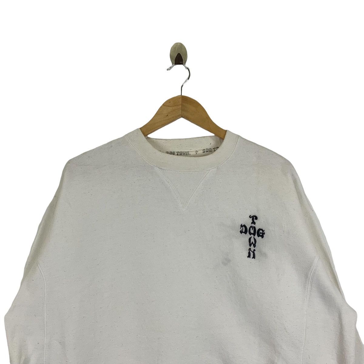 Dogtown × Vintage Vintage DOGTOWN Small Logo Embroidered Sweatshirt Pullover Size US XL / EU 56 / 4 - 4 Thumbnail