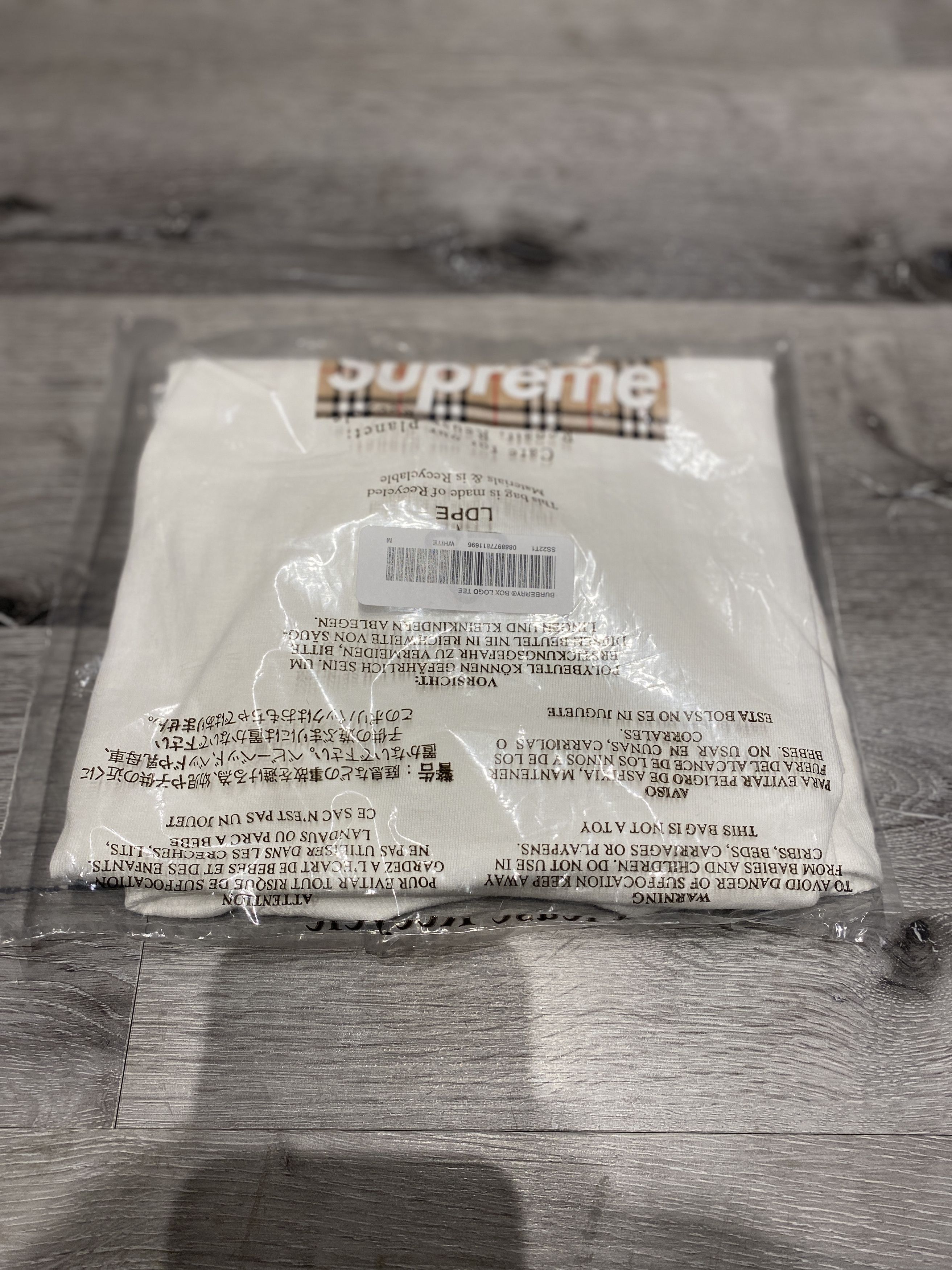 Supreme Supreme Burberry Box Logo T-shirt Size US M / EU 48-50 / 2 - 3 Thumbnail