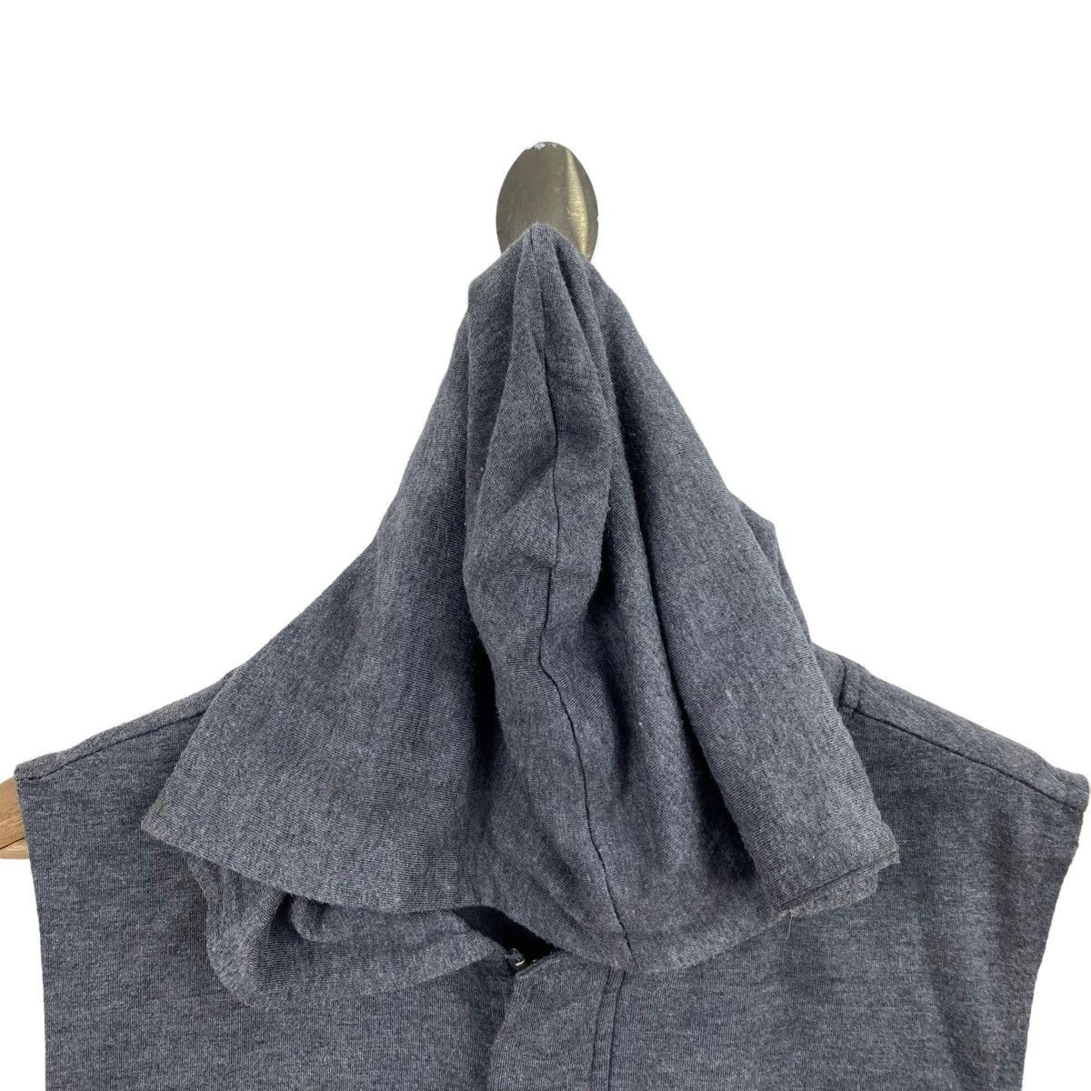 In The Attic Vintage IN THE ATTIC Japan Brand Grey Hooded Vest Size US M / EU 48-50 / 2 - 2 Thumbnail