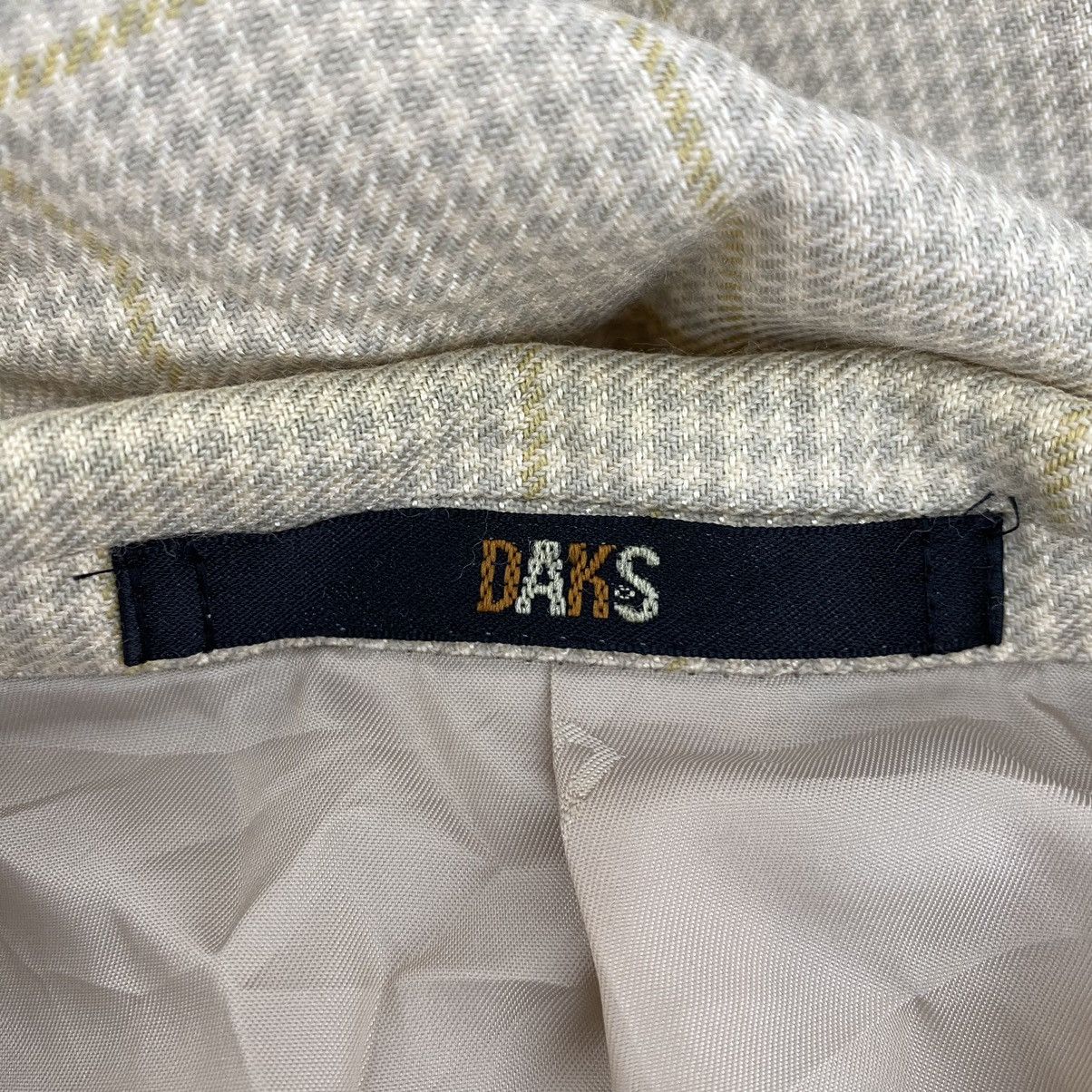 Vintage Vintage DAKS British Brand Check Tartan Cream Blazer Coat Size US L / EU 52-54 / 3 - 7 Thumbnail