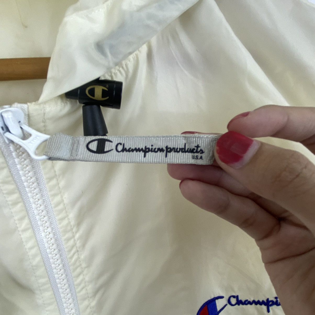 Vintage CHAMPION SCRIPT USA Sportswear Beige Hooded Windbreaker Size US M / EU 48-50 / 2 - 5 Thumbnail