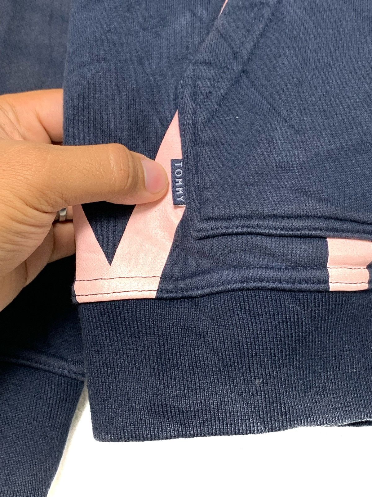 Tommy Hilfiger Very Rare‼️ Tommy Hilfiger NyC Logo Full Zipper Hoodie Size US M / EU 48-50 / 2 - 7 Thumbnail