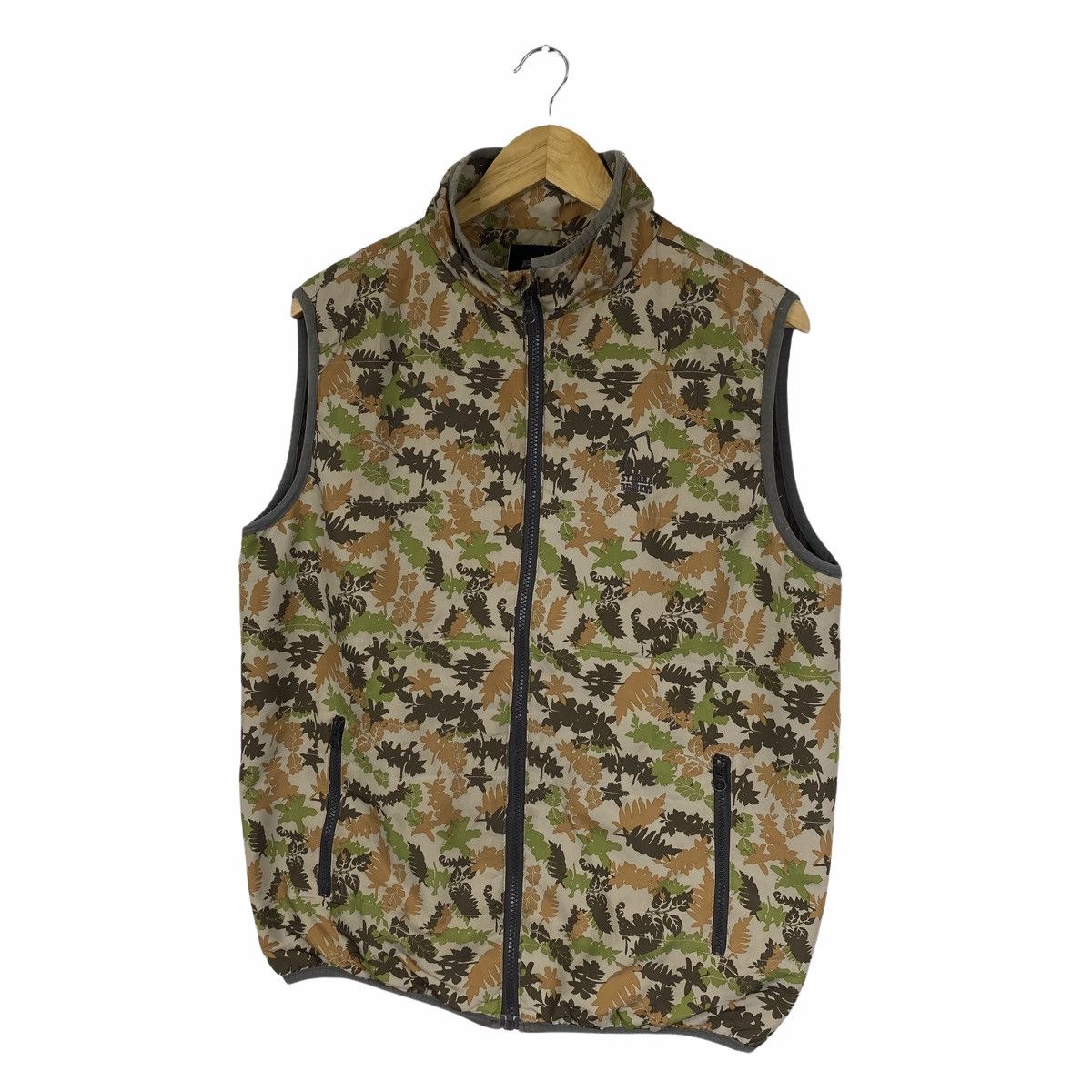 Sierra Designs × Vintage VINTAGE SIERRA DESIGNS SMALL LOGO FULLPRINT VESTS JACKET Size US M / EU 48-50 / 2 - 4 Thumbnail