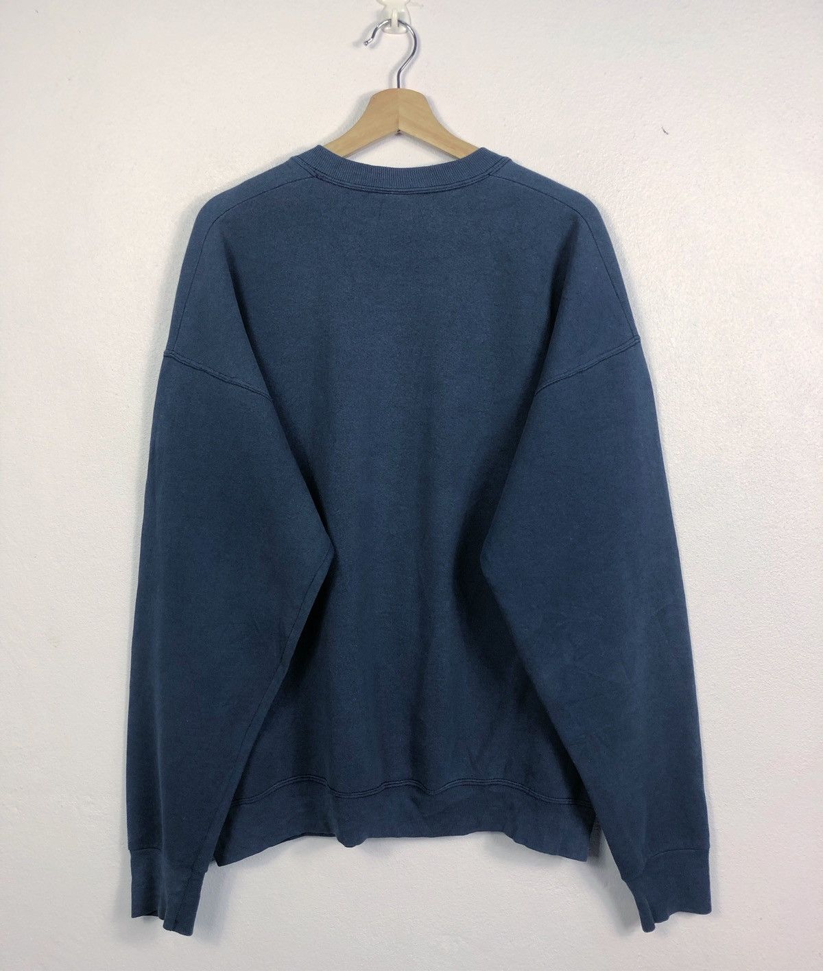 Vintage Rare Vintage 1997 Looney Tunes Tweety Sweatshirt Size US XL / EU 56 / 4 - 7 Thumbnail