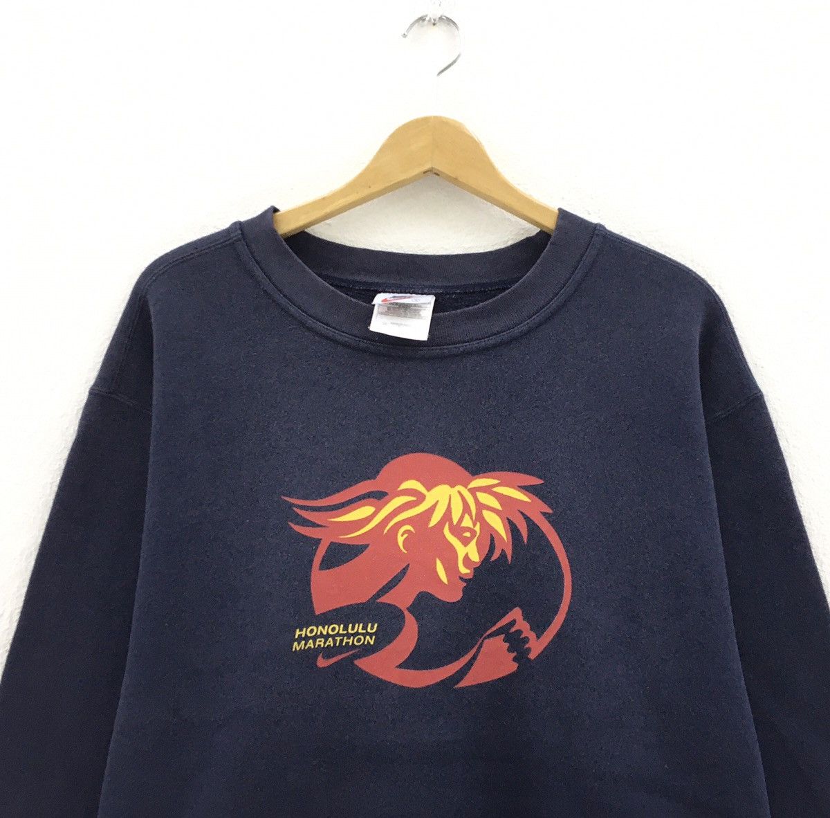 Nike Vintage 90s Nike Honolulu Marathon 99 Crewneck Sweatshirt Size US M / EU 48-50 / 2 - 5 Thumbnail