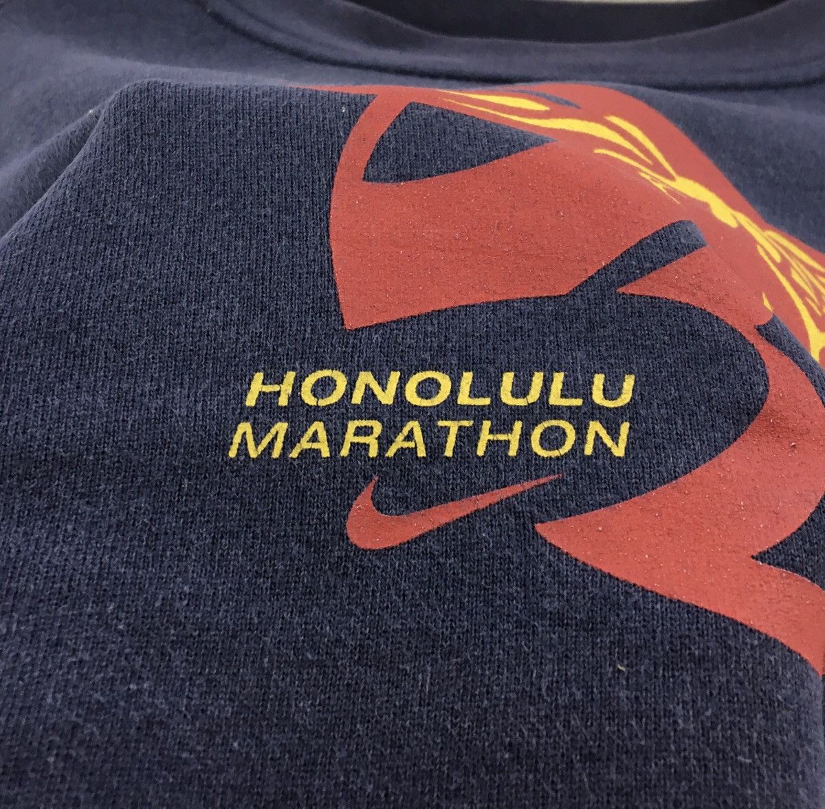 Nike Vintage 90s Nike Honolulu Marathon 99 Crewneck Sweatshirt Size US M / EU 48-50 / 2 - 7 Thumbnail