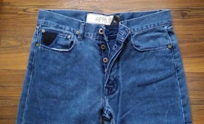 April 77 LOT OF 2 PAIRS APRIL 77 JOEY JEANS 28/30 Size US 29 - 1 Thumbnail
