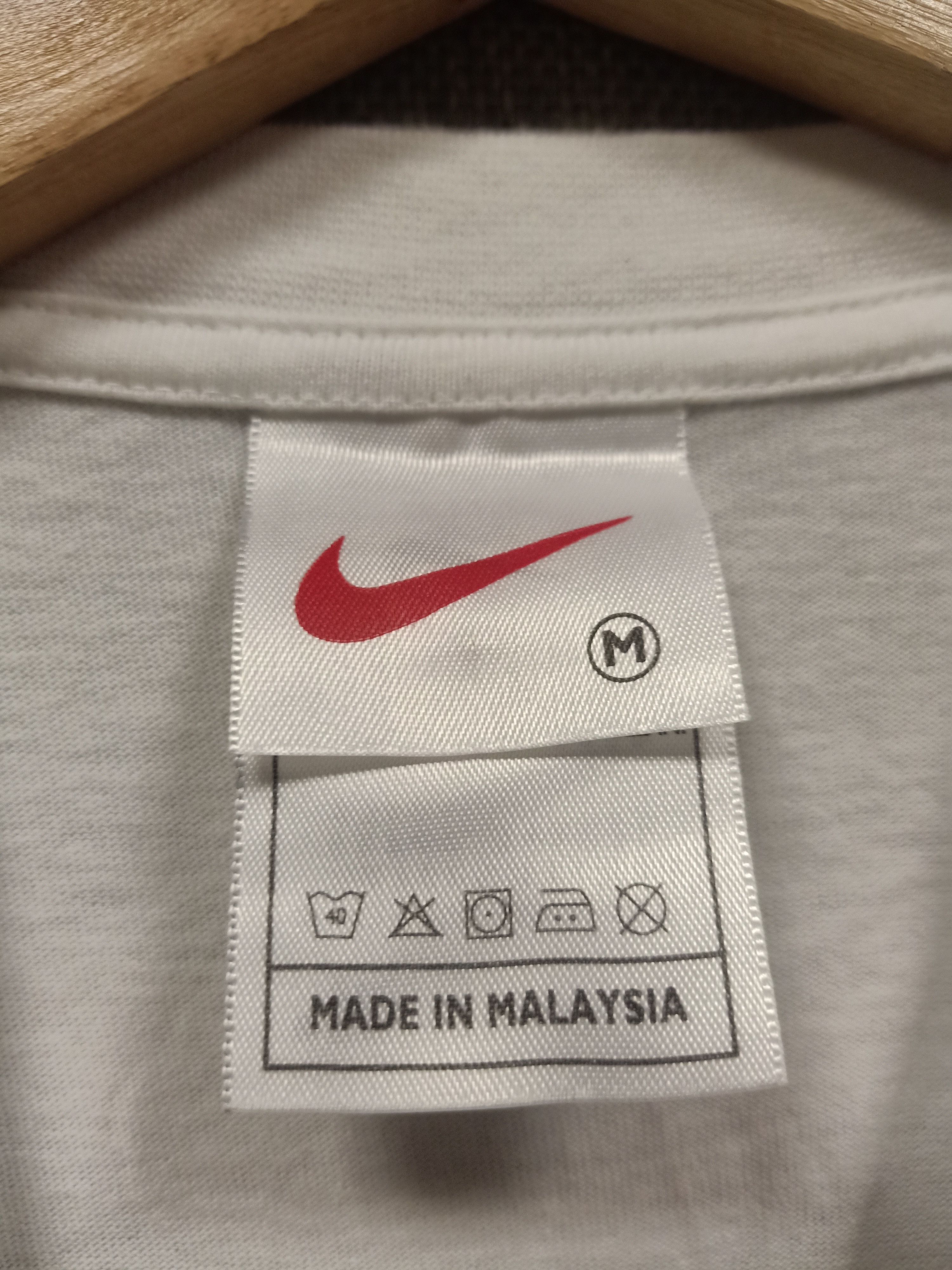 Nike Vintage t shirt nike swoosh very rare Size US S / EU 44-46 / 1 - 3 Thumbnail