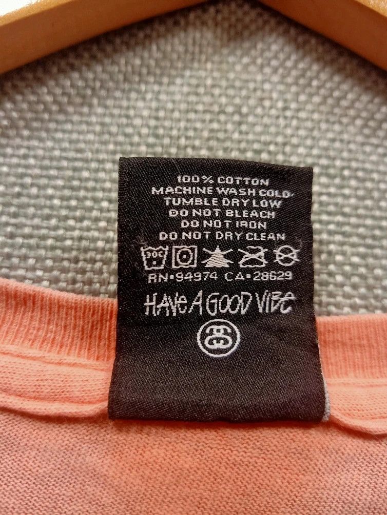 Stussy t shirt stussy world tour Size US S / EU 44-46 / 1 - 4 Thumbnail