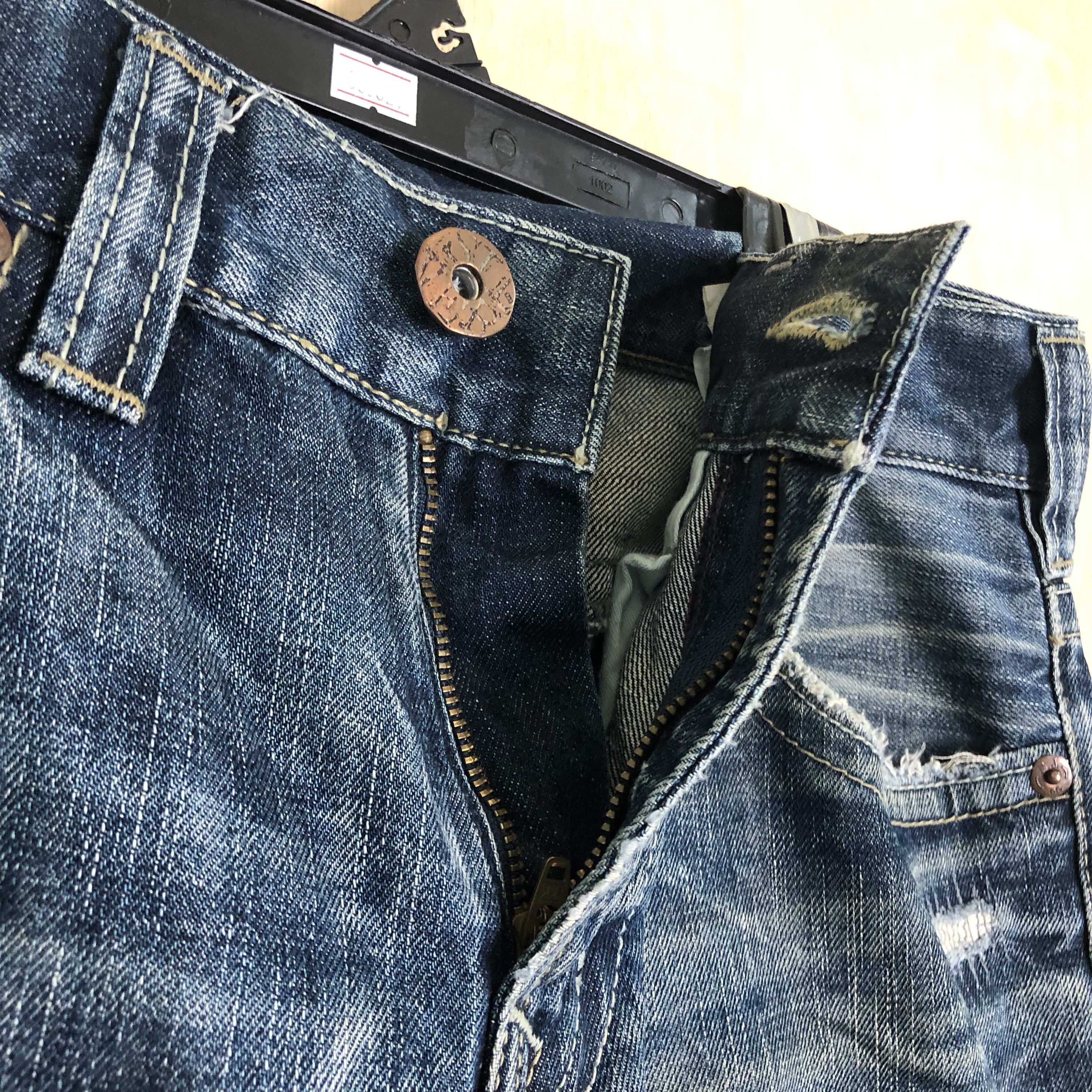 Silver Jeans Co. DLL Silver Jeans co blue distressed denim jeans #C004 Size US 31 - 6 Thumbnail