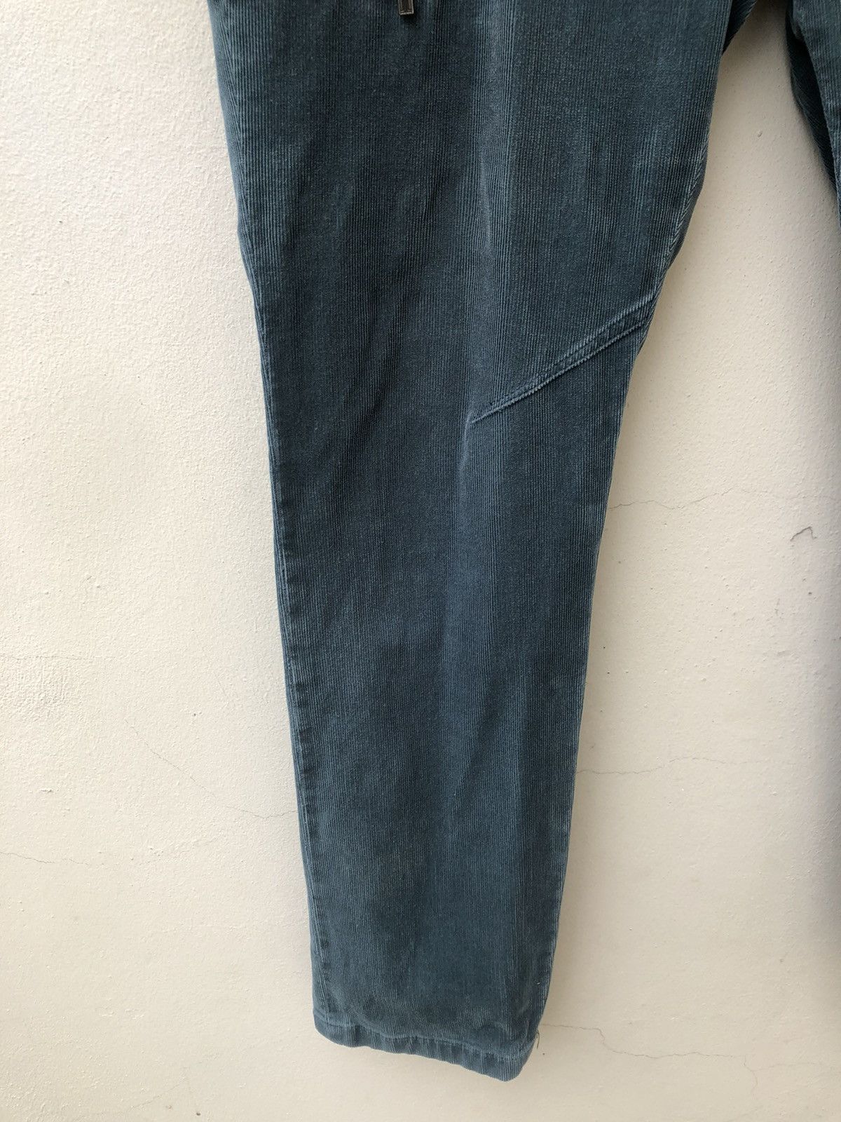 Lanvin Lanvin en Bleu Faded Corduroy Cargo Trouser Pant Size US 32 / EU 48 - 6 Thumbnail