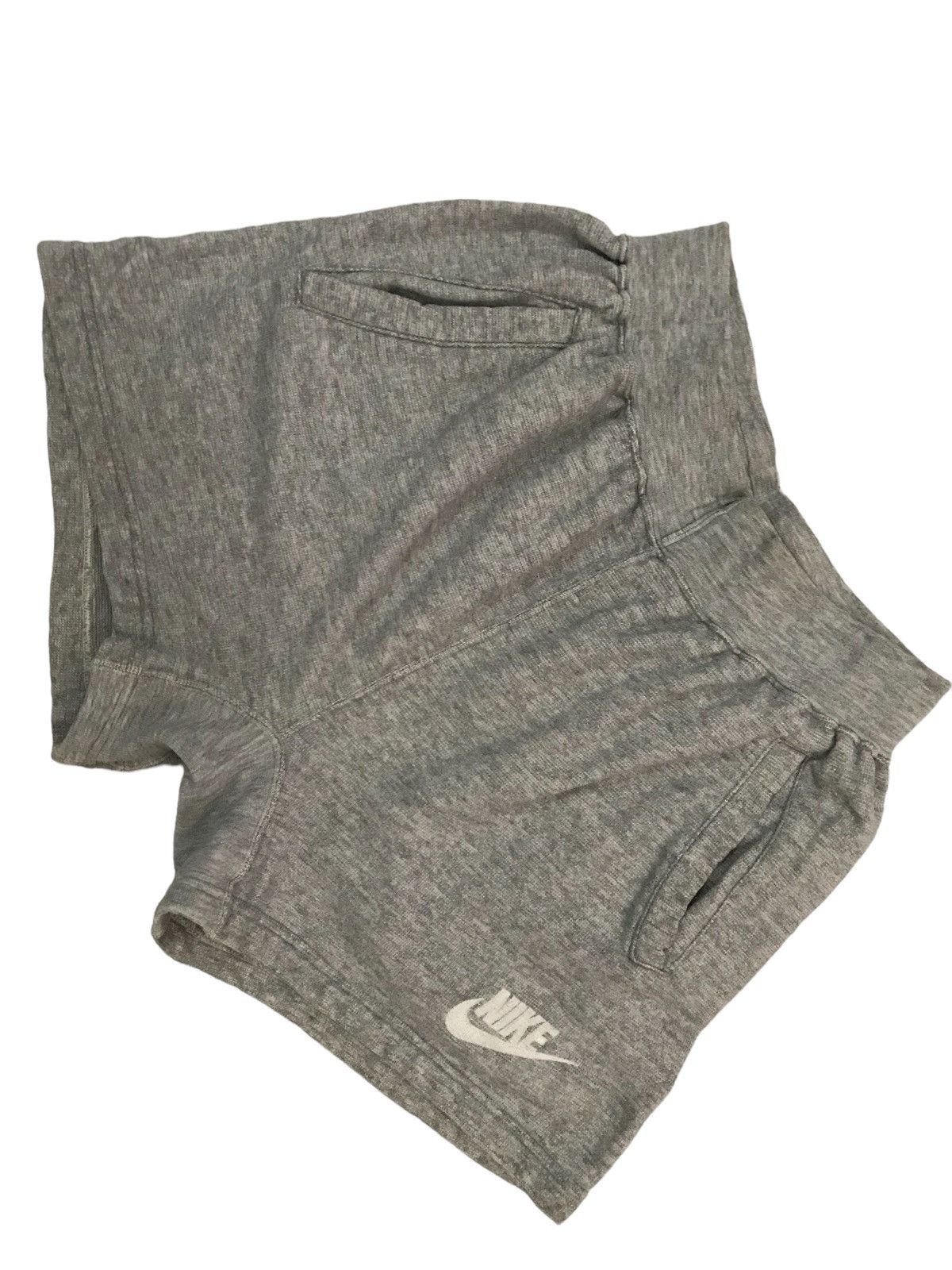 Nike Vintage Nike swoosh short pant embroidery logo Size US 28 / EU 44 - 2 Thumbnail