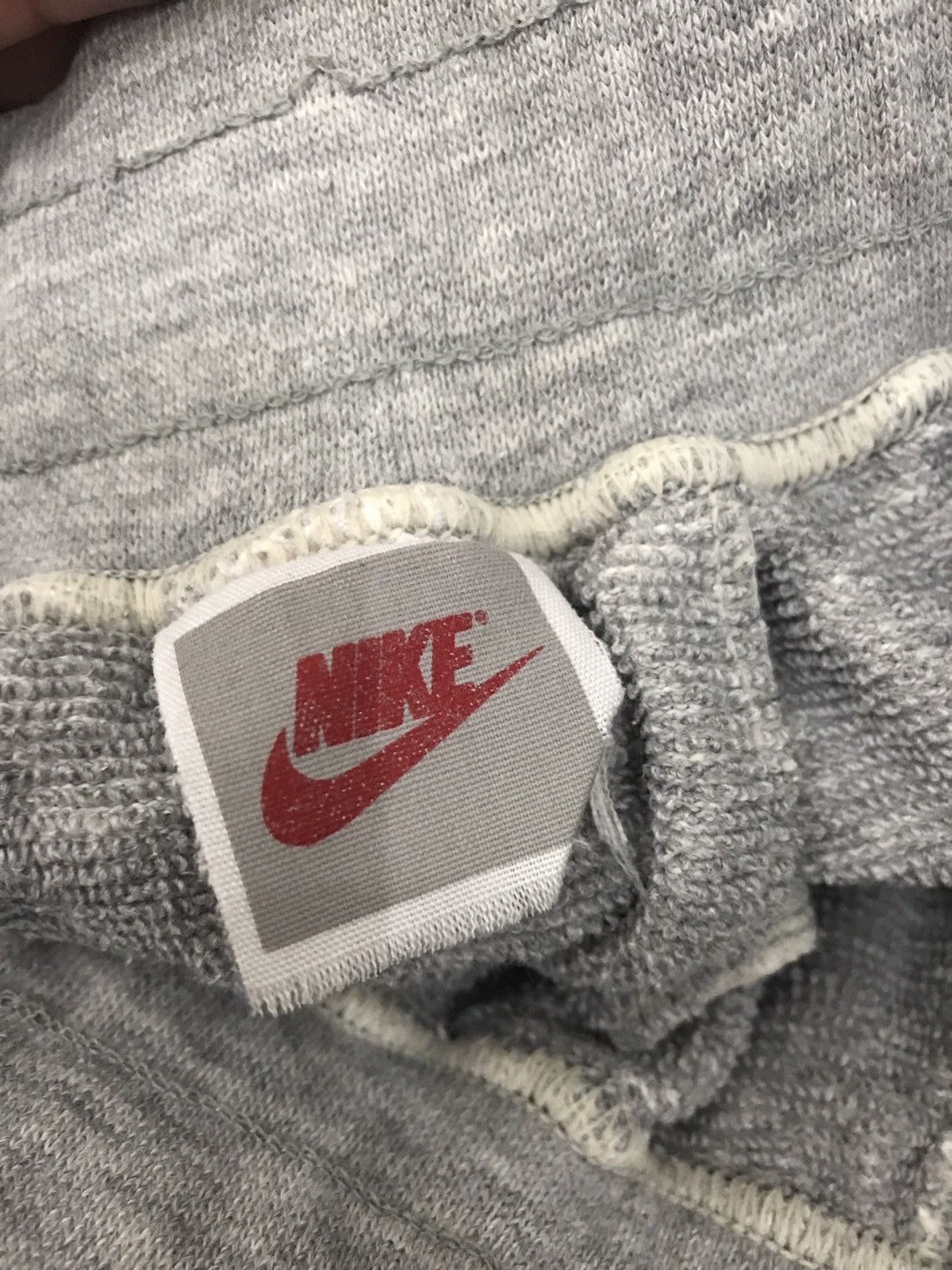 Nike Vintage Nike swoosh short pant embroidery logo Size US 28 / EU 44 - 6 Thumbnail
