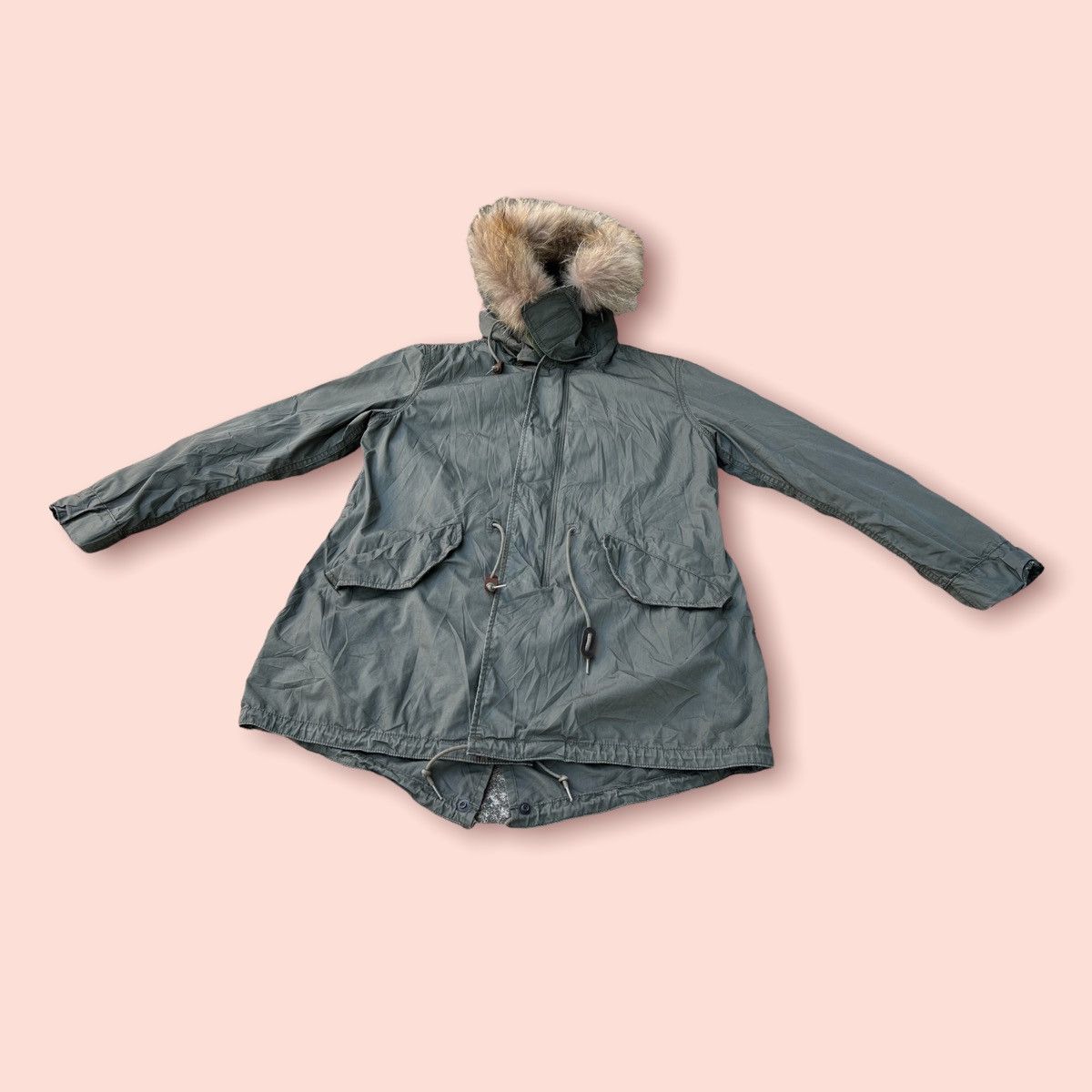 Alpha Industries × SHIPS ALPHA INDUSTRIES X GENERAL SUPPLY SHIPS FISHTAIL PARKA Size US M / EU 48-50 / 2 - 8 Thumbnail