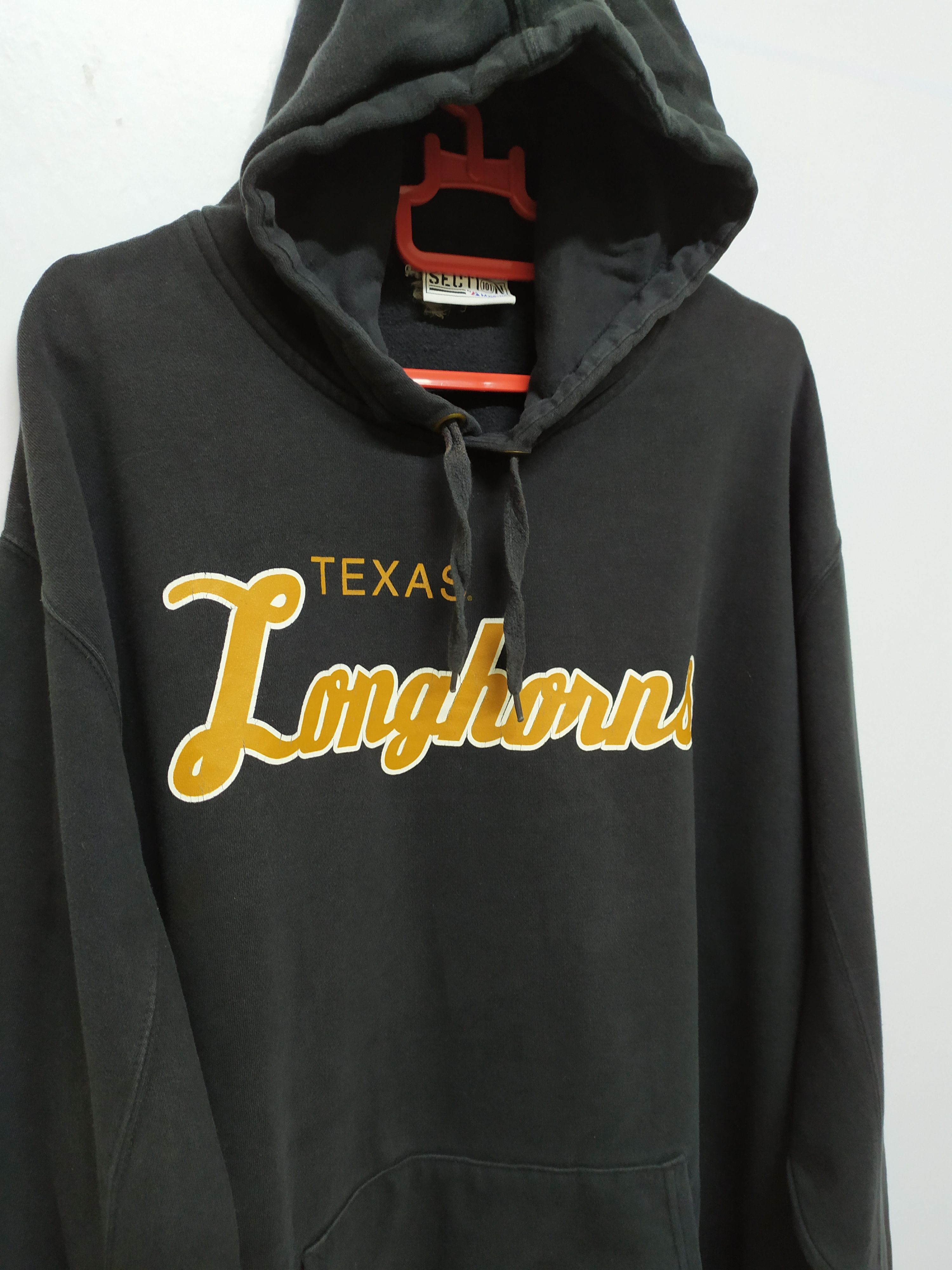 Majestic VINTAGE TEXAS LONGHORNS SWEATSHIRT HOODIE BIG LOGO Size US XXL / EU 58 / 5 - 4 Thumbnail