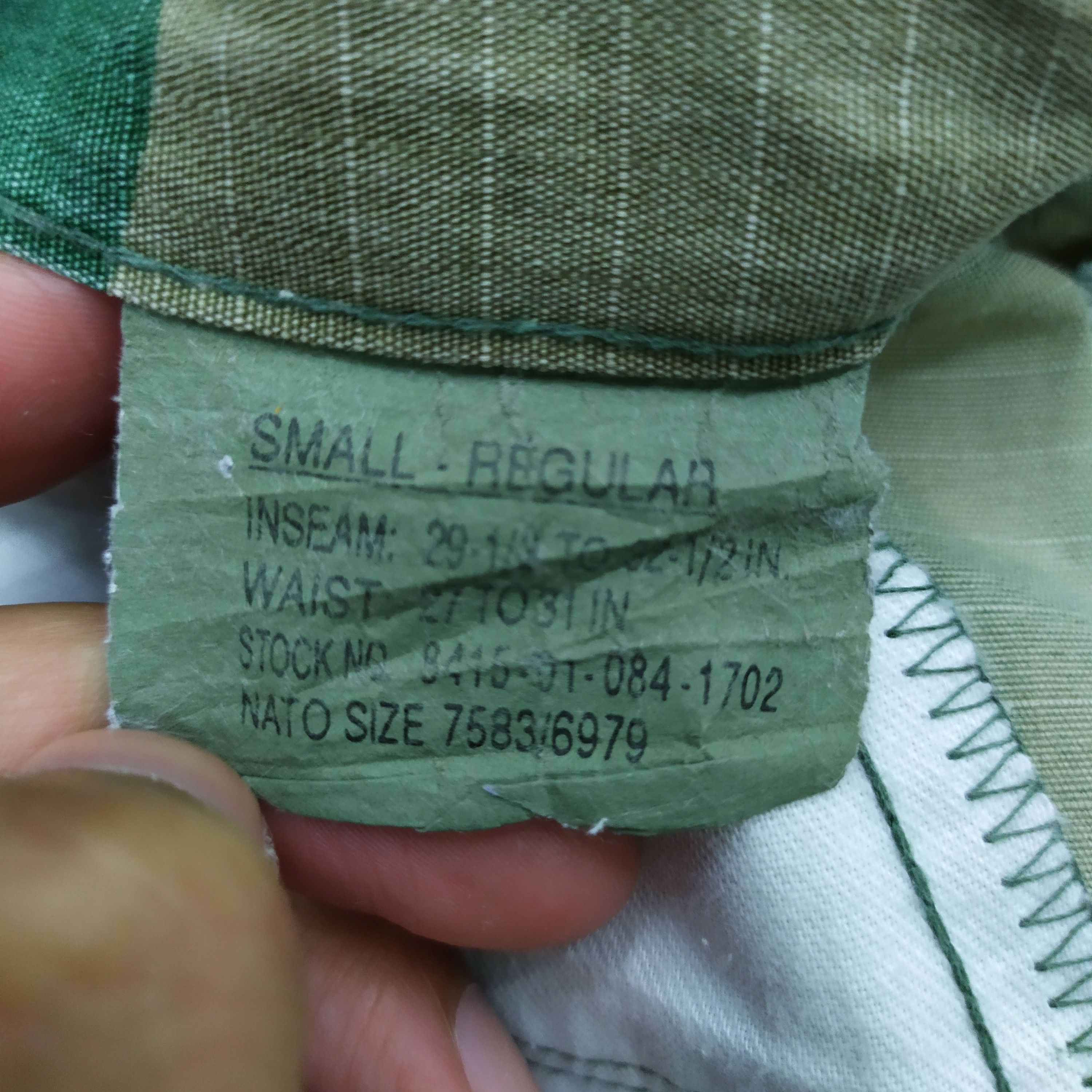 Vintage VINTAGE CAMO USA FADED CARGO PANTS DISTRESSED KNEE Size US 30 / EU 46 - 16 Thumbnail